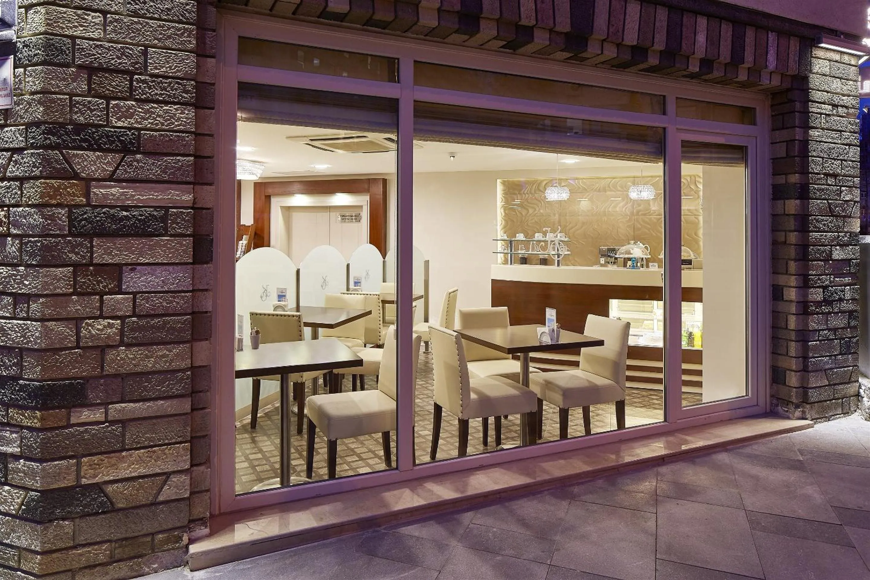 Lounge or bar in Kilim Hotel Izmir