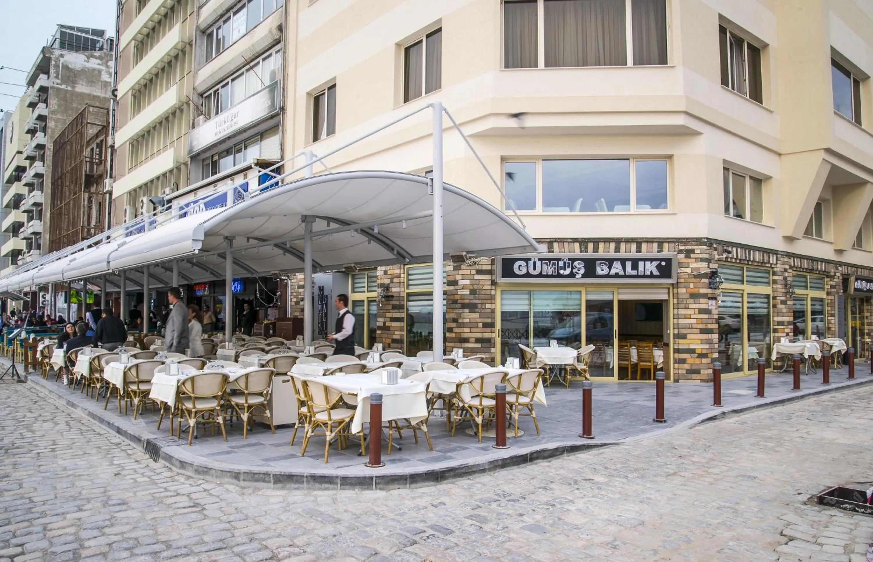 Restaurant/places to eat in Kilim Hotel Izmir