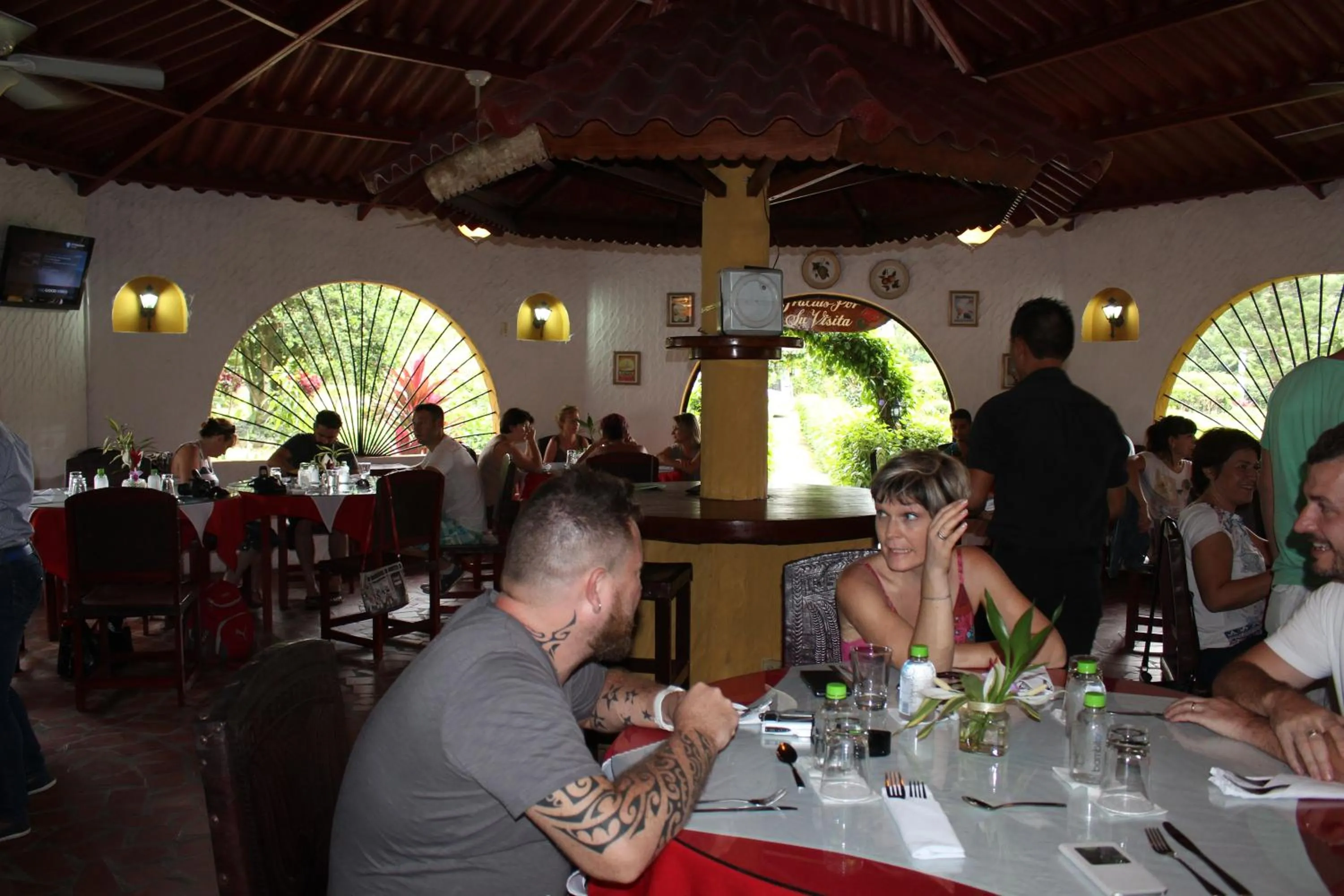 Restaurant/places to eat in Hotel Valle Verde