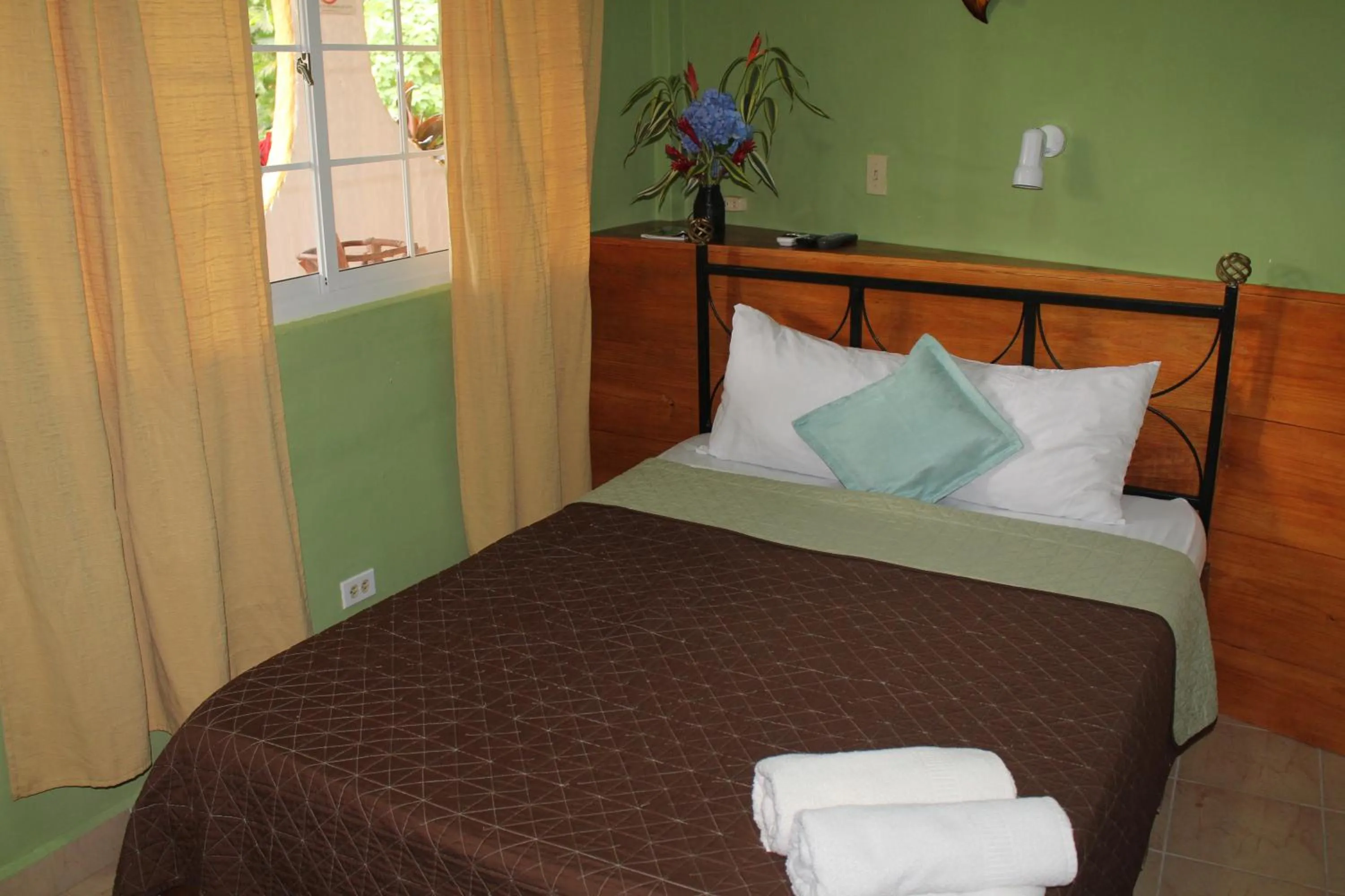 Photo of the whole room, Bed in Hotel Valle Verde