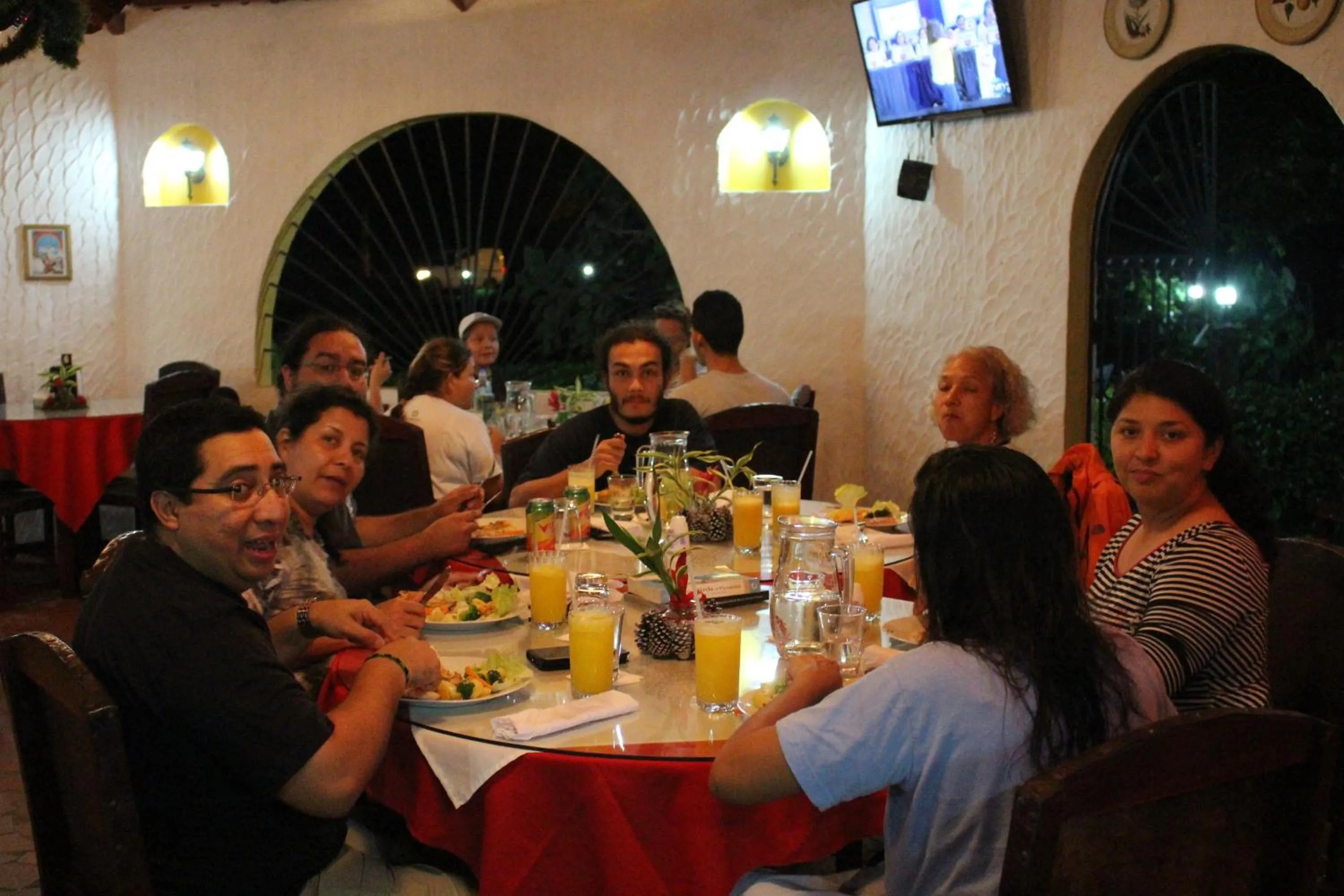 Restaurant/places to eat in Hotel Valle Verde