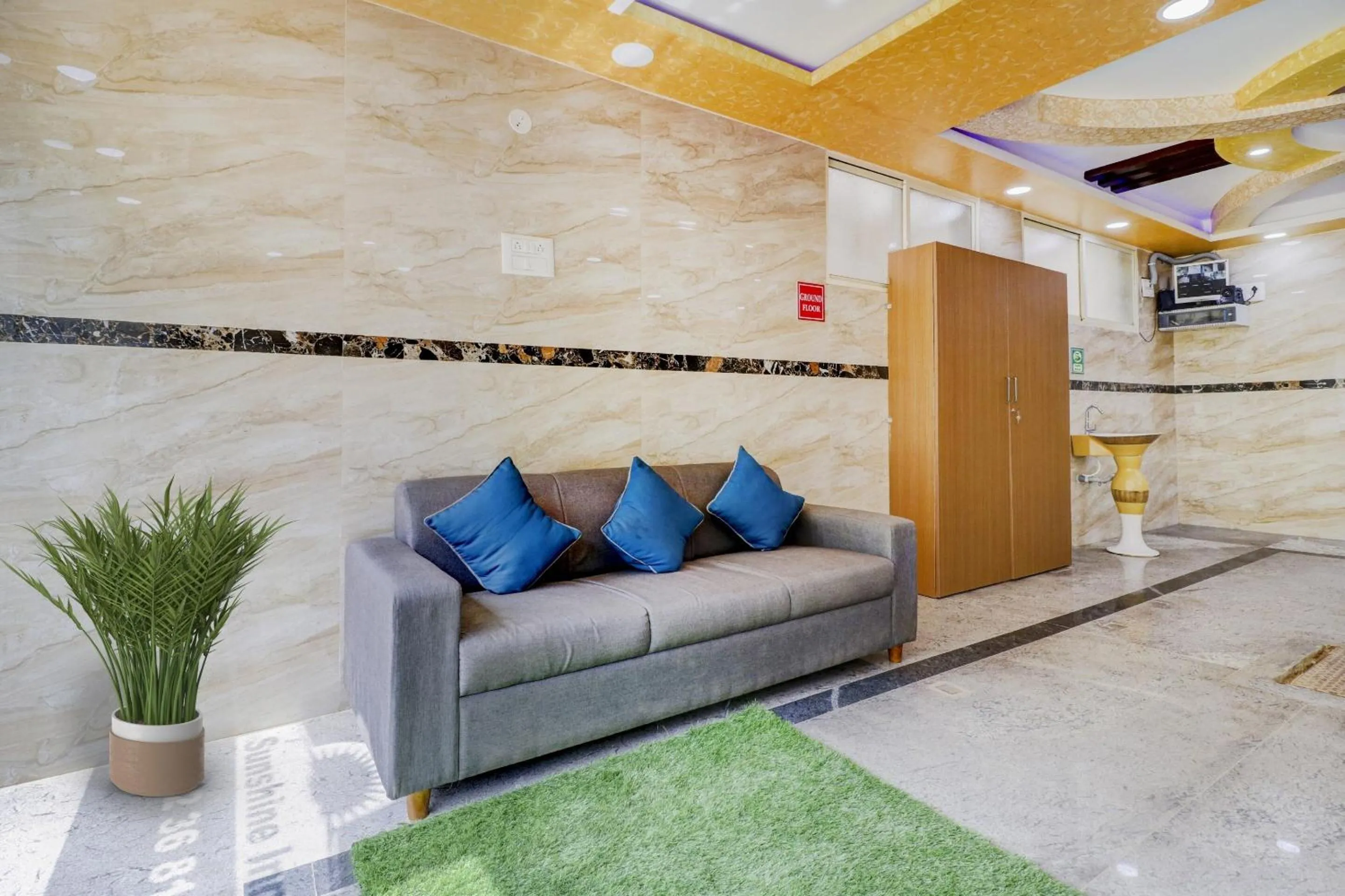 Lobby or reception in Hotel O Sunshine Inn