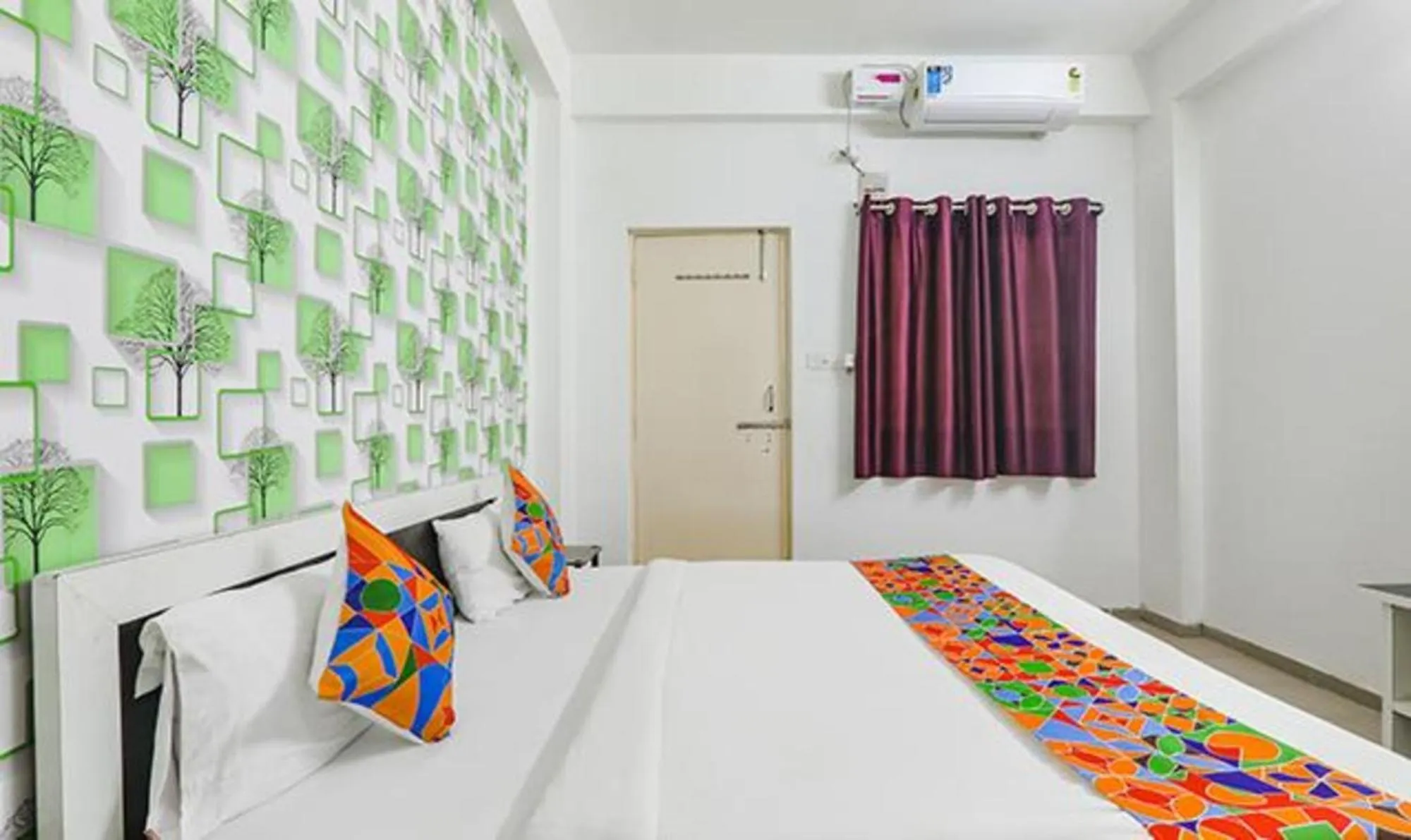 Bed in FabExpress Ashiyana Inn