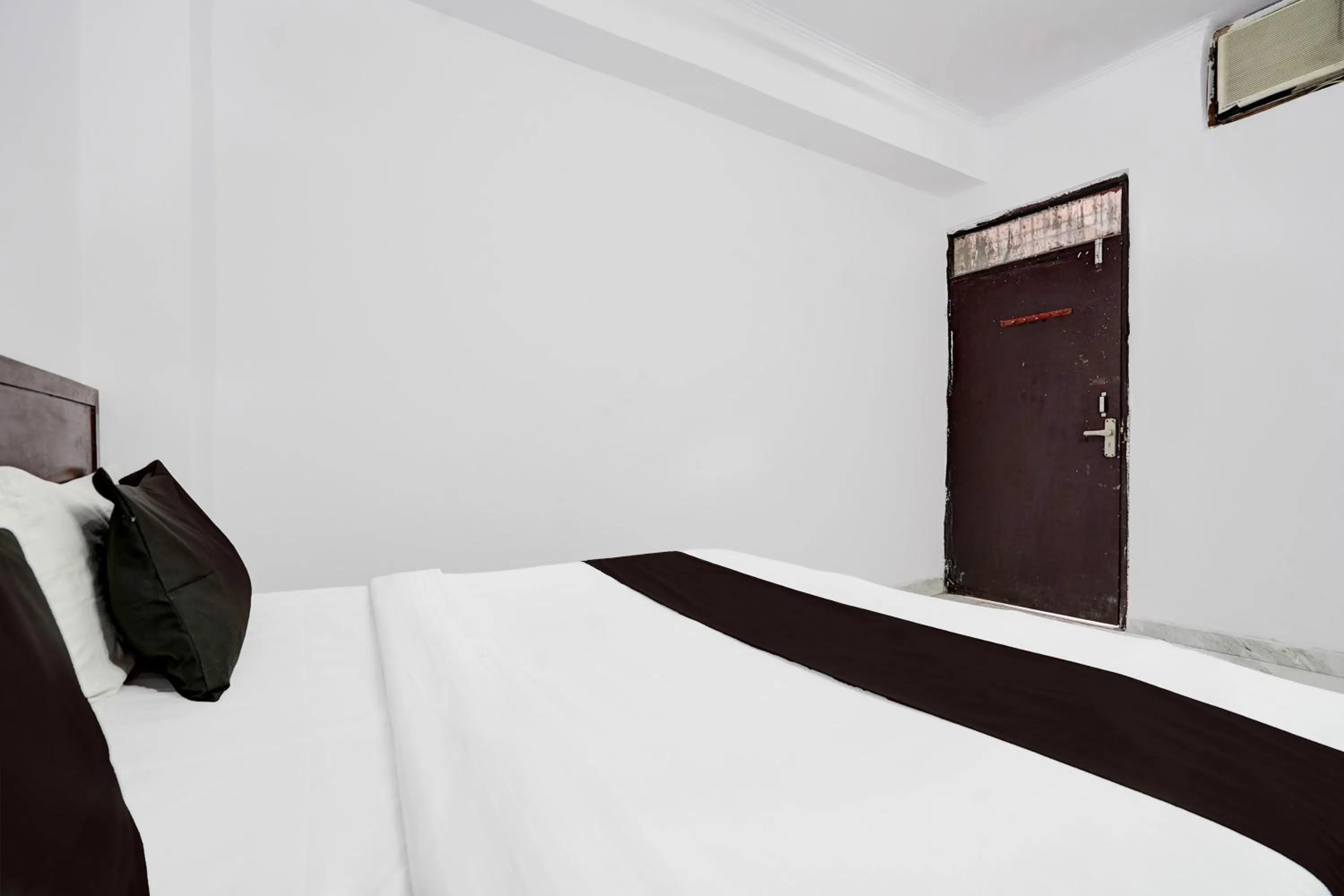 Bedroom in Hotel O Wamson