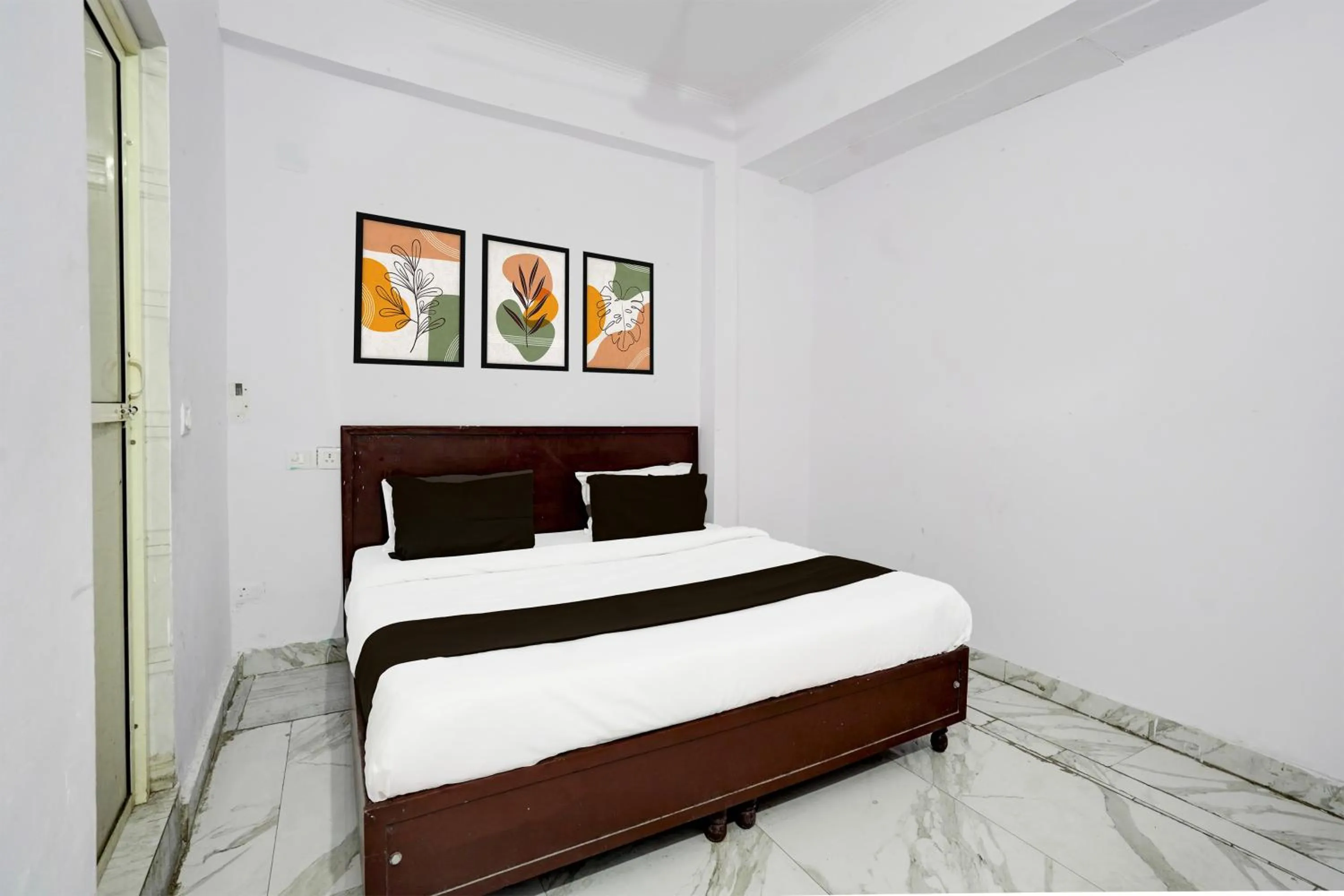 Bedroom in Hotel O Wamson