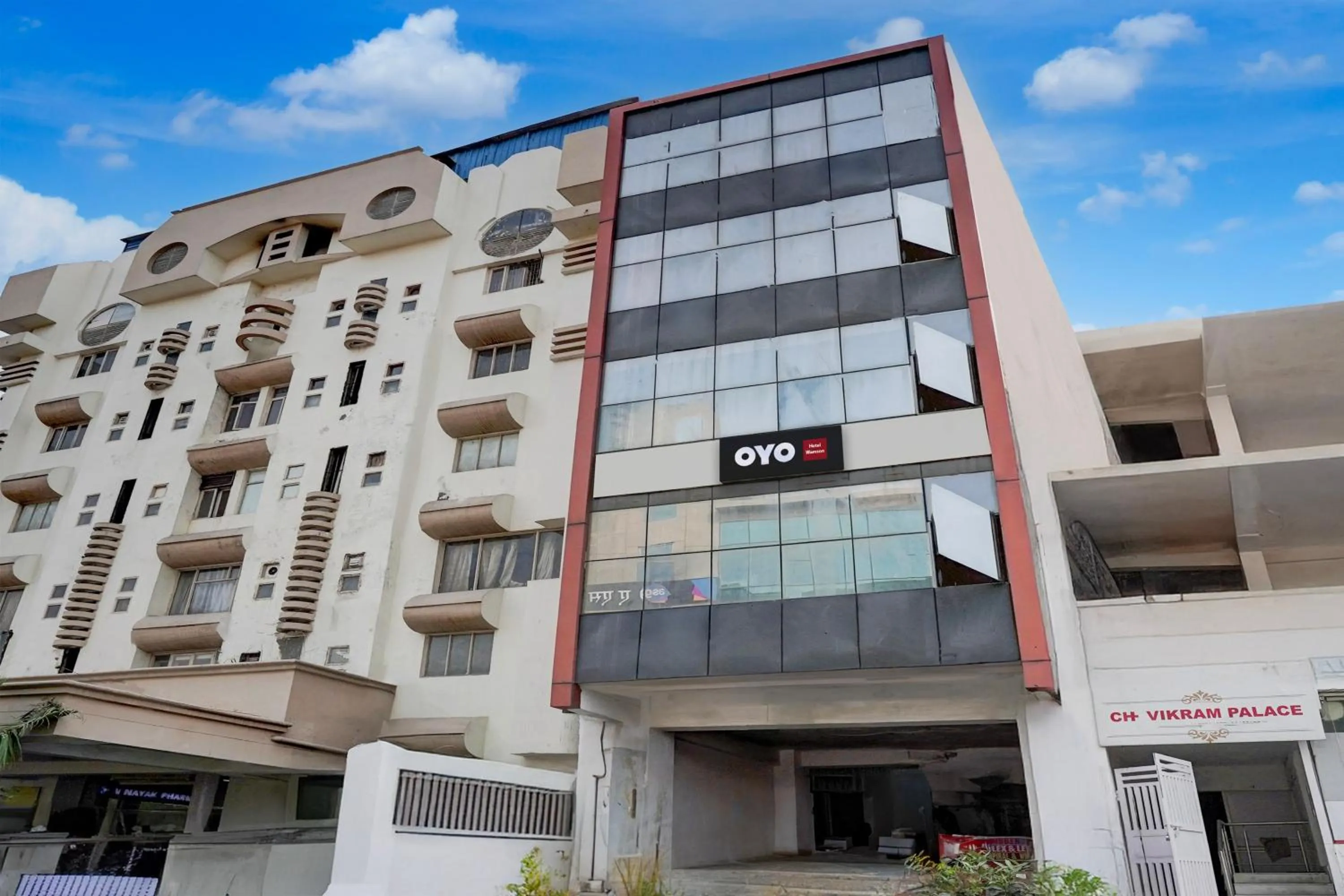 Facade/entrance in Hotel O Wamson