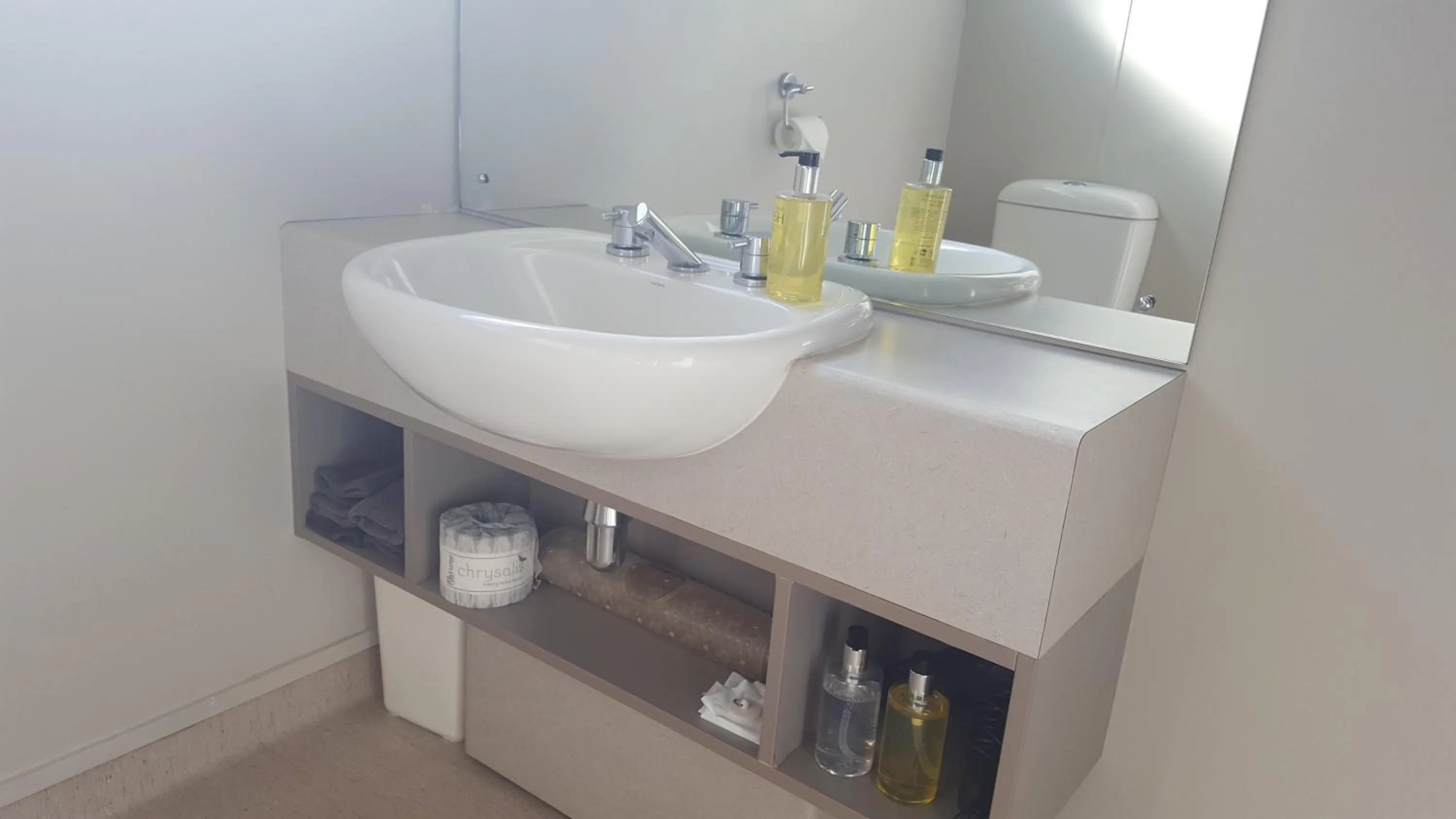 Bathroom in Akaroa Waterfront Motels