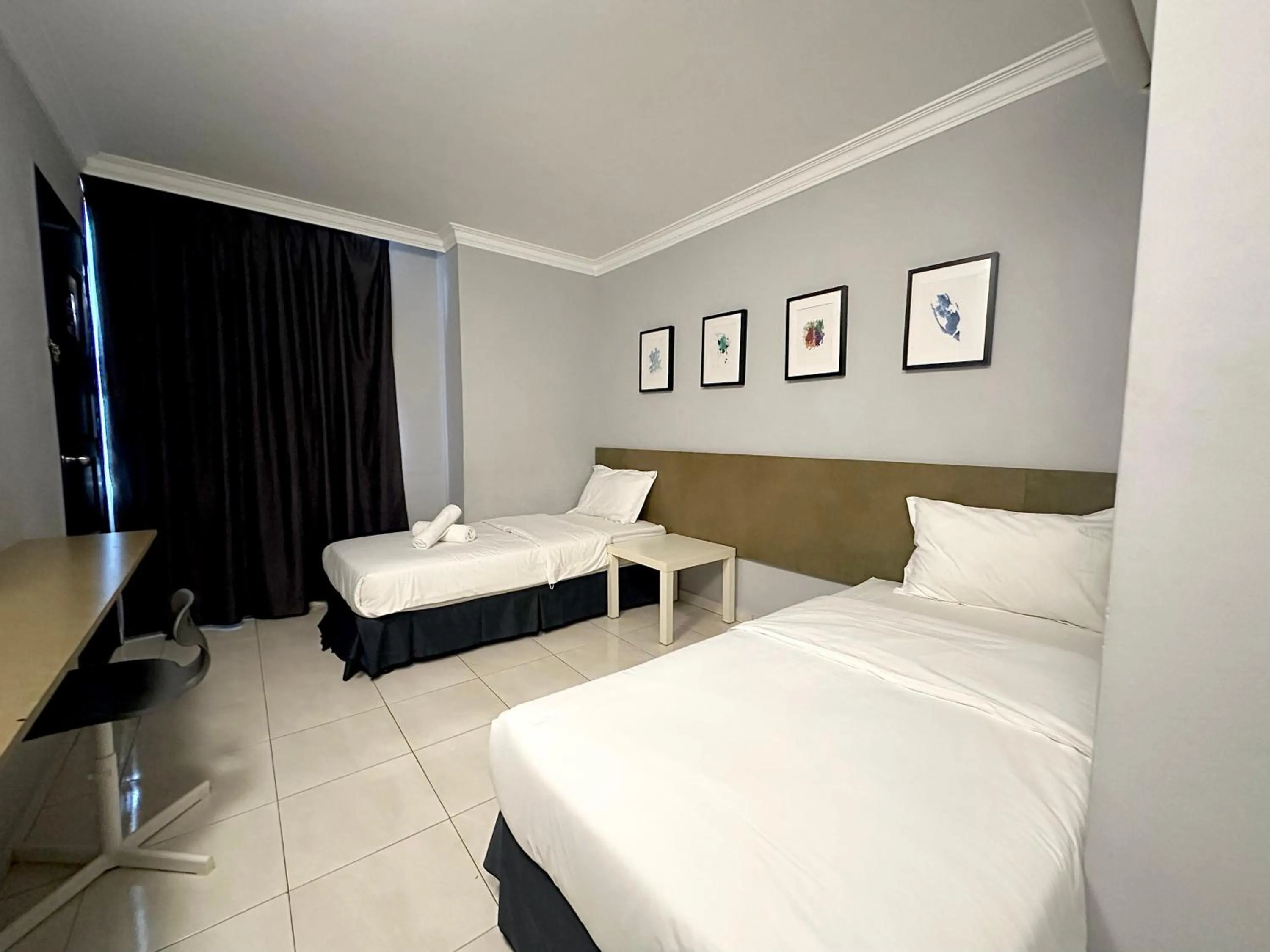 Bedroom, Bed in # Hashtag Hotel - Self Check in