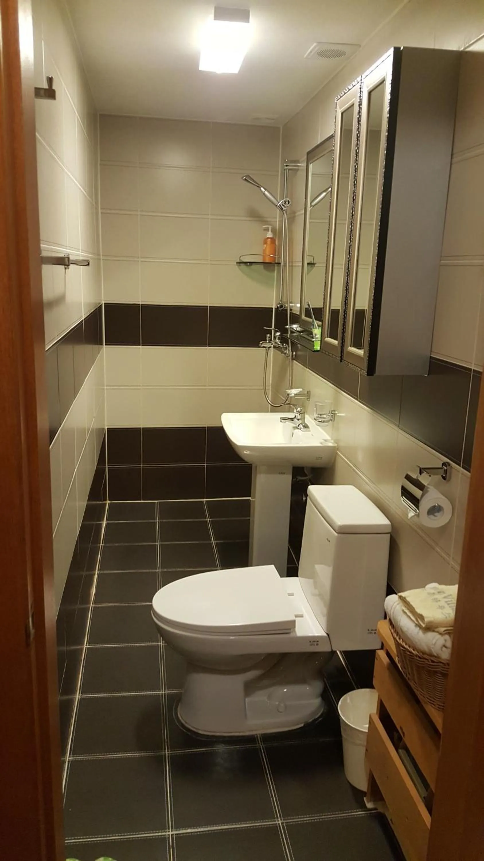 Toilet in Namhae Neuhaus