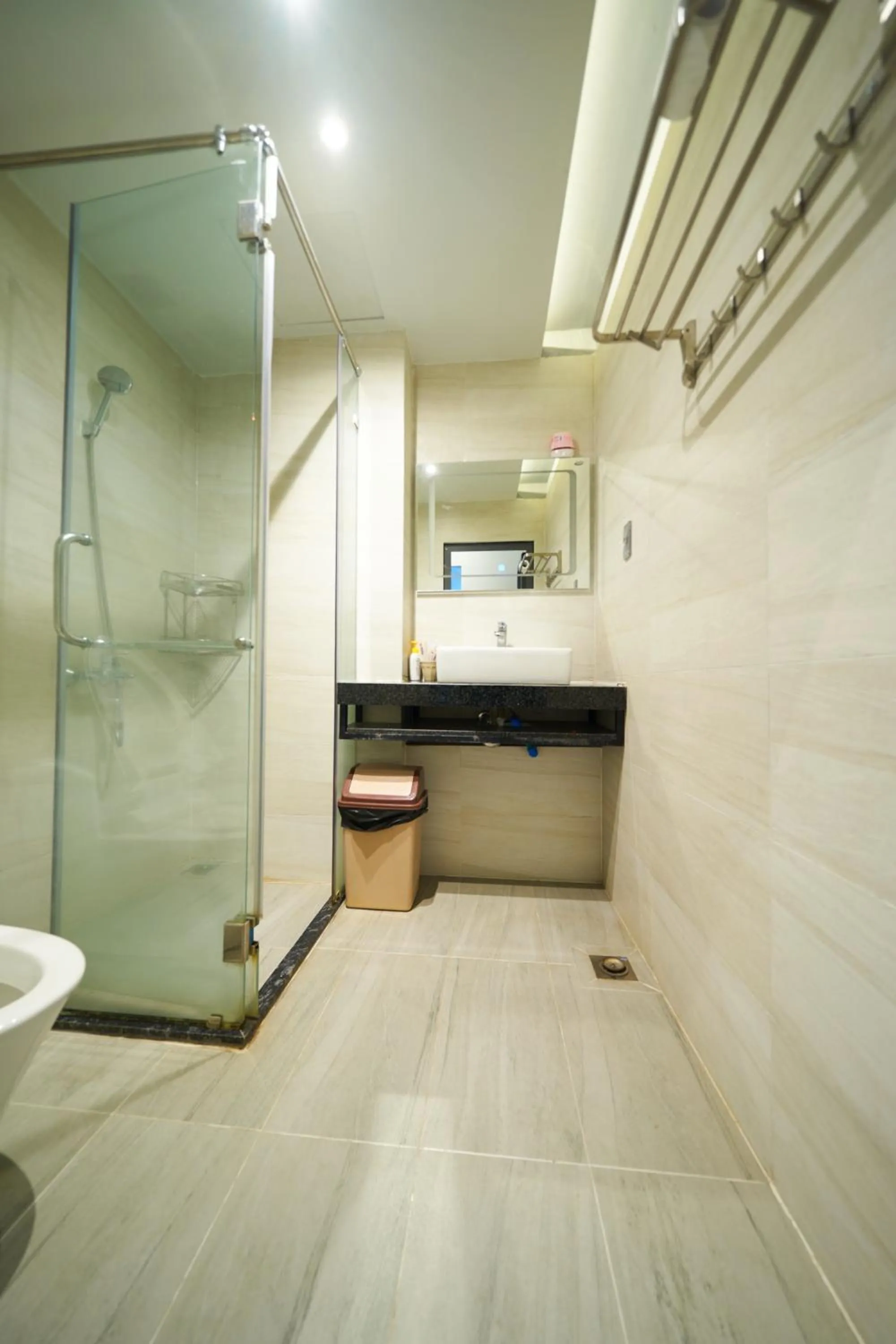 Toilet in Lia Homestay Grand World Phu Quoc