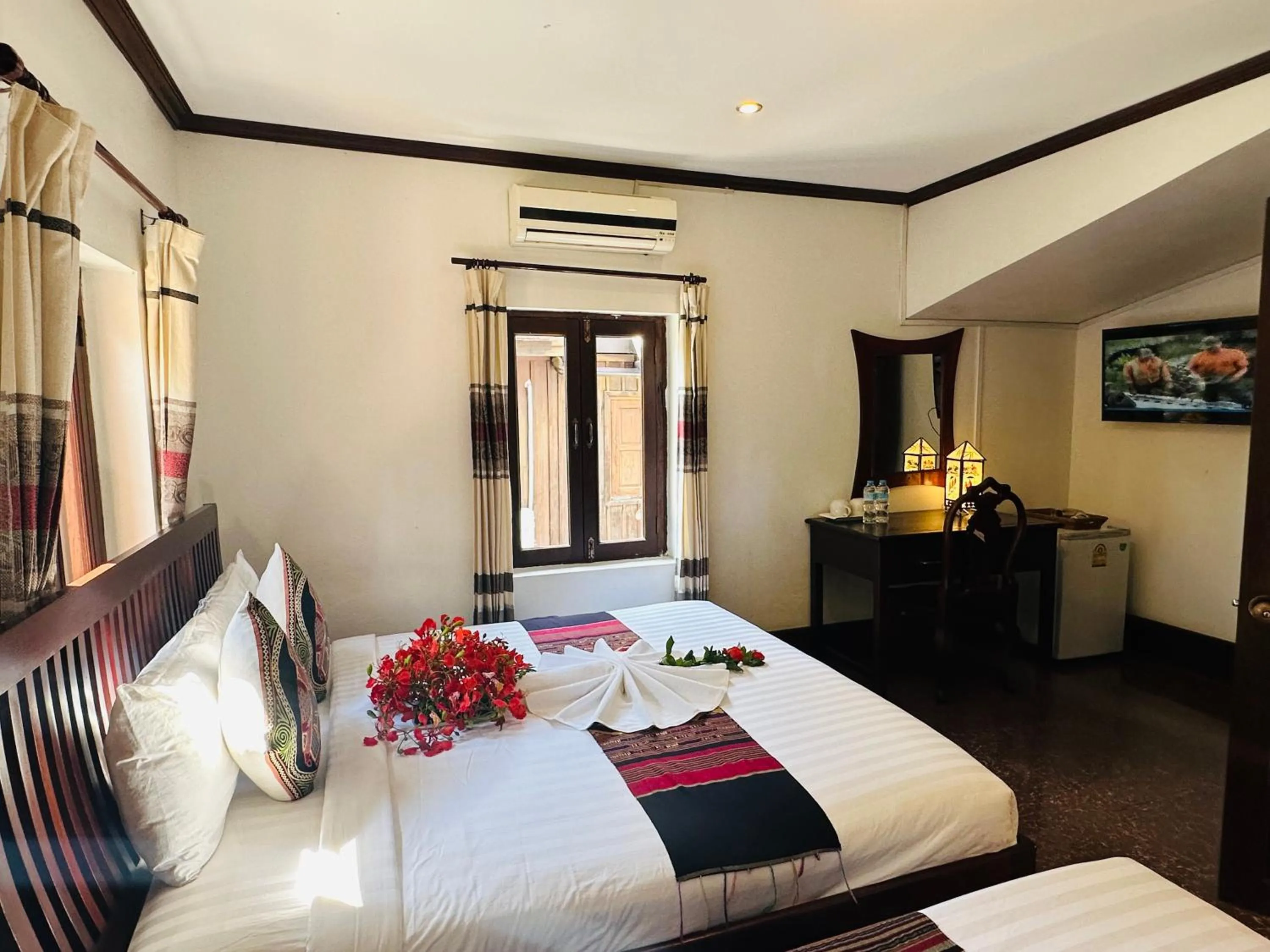 Bed in Thatsaphone Hotel