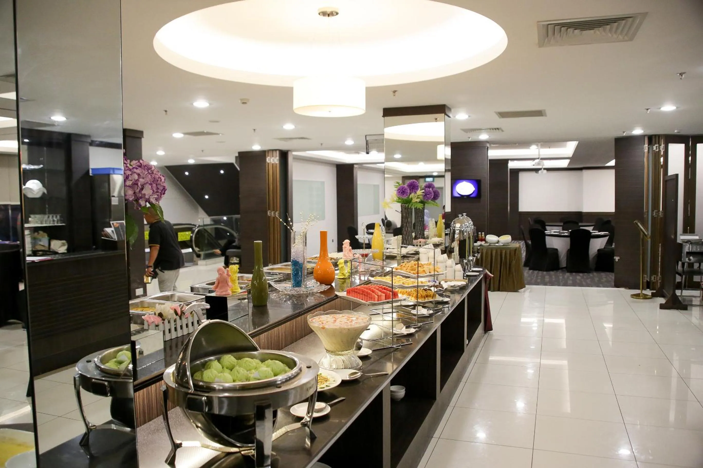 Restaurant/places to eat in Badi'ah Hotel