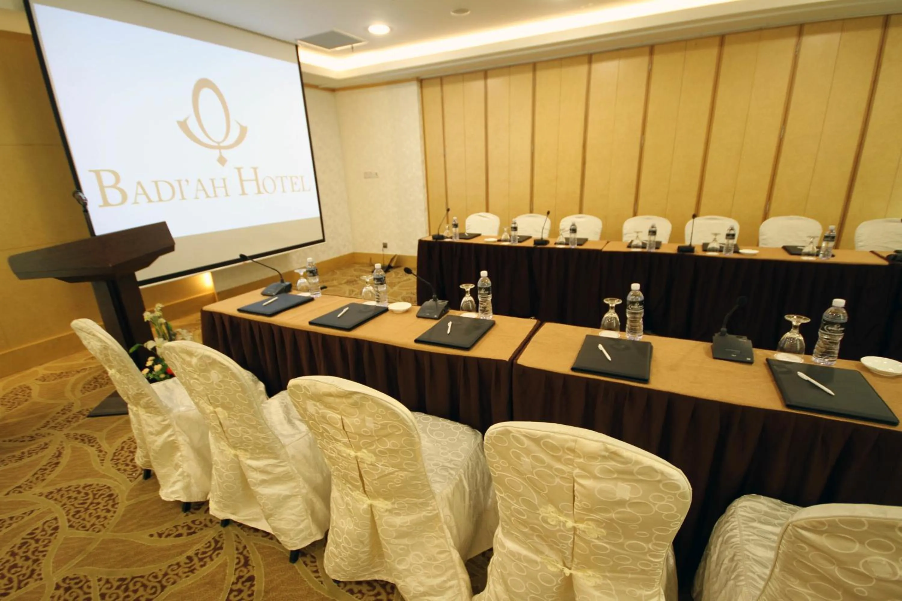 Meeting/conference room in Badi'ah Hotel