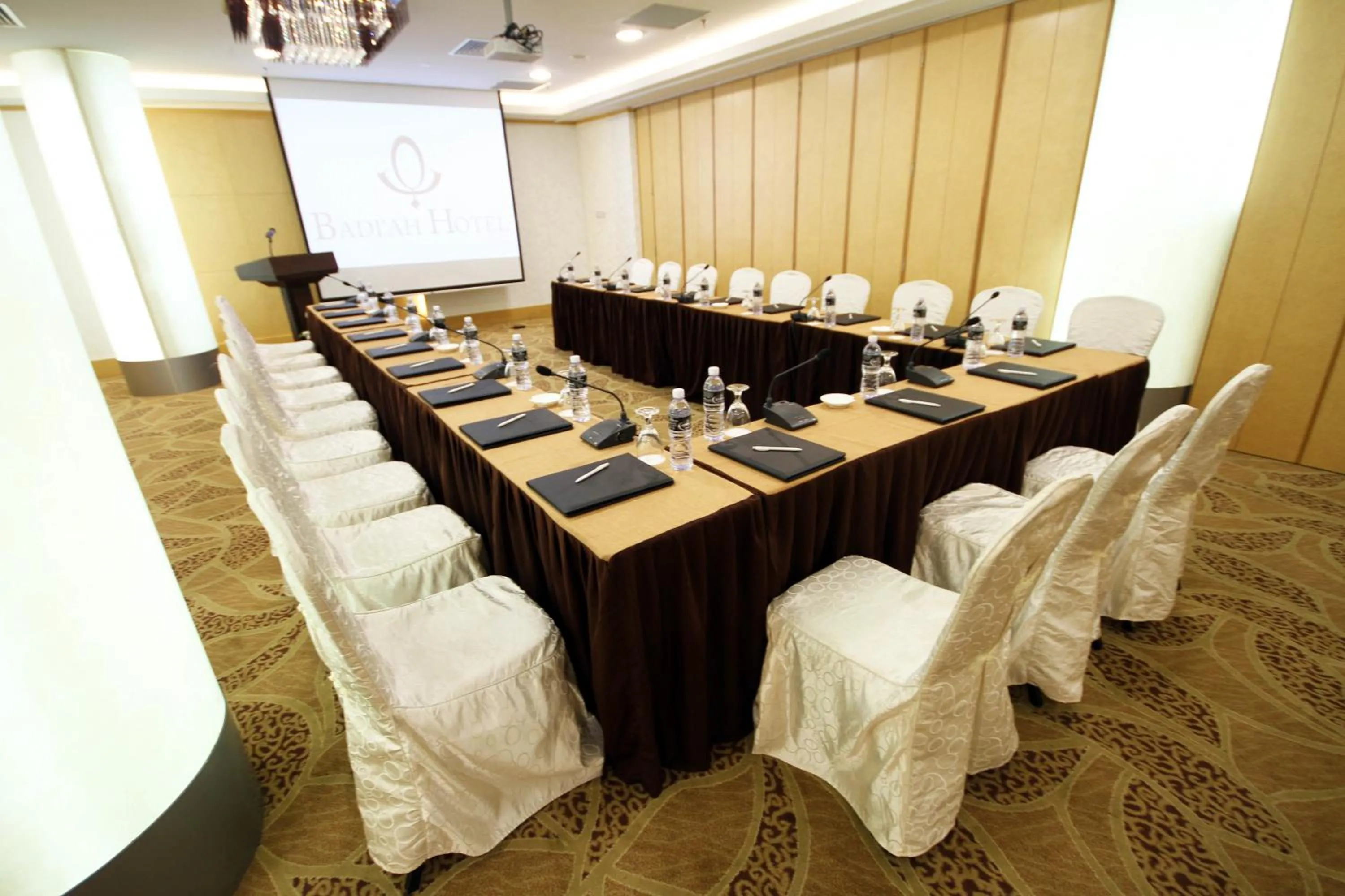 Meeting/conference room in Badi'ah Hotel
