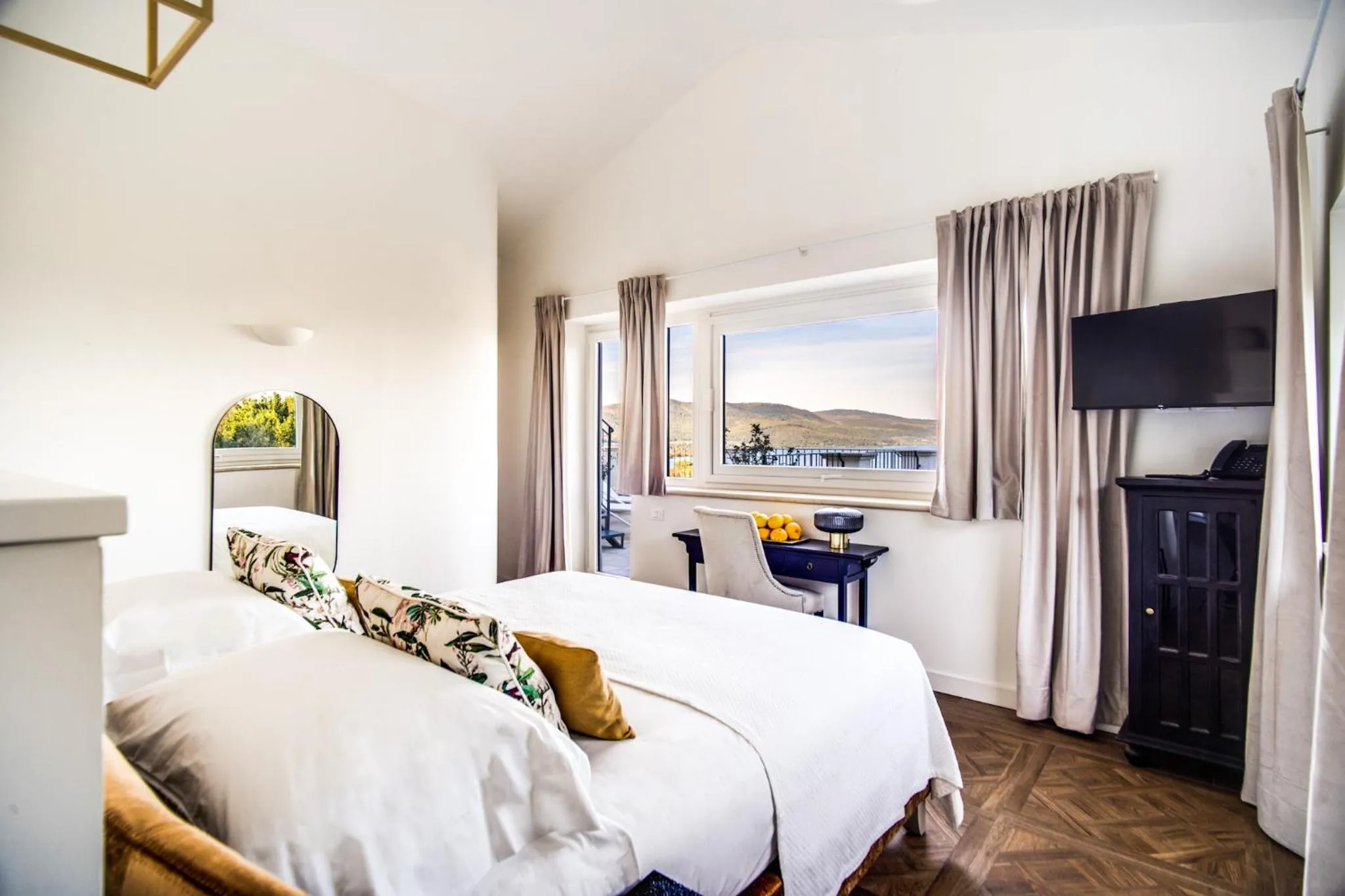 View (from property/room), Bed in Vigna Caio Relais & Spa