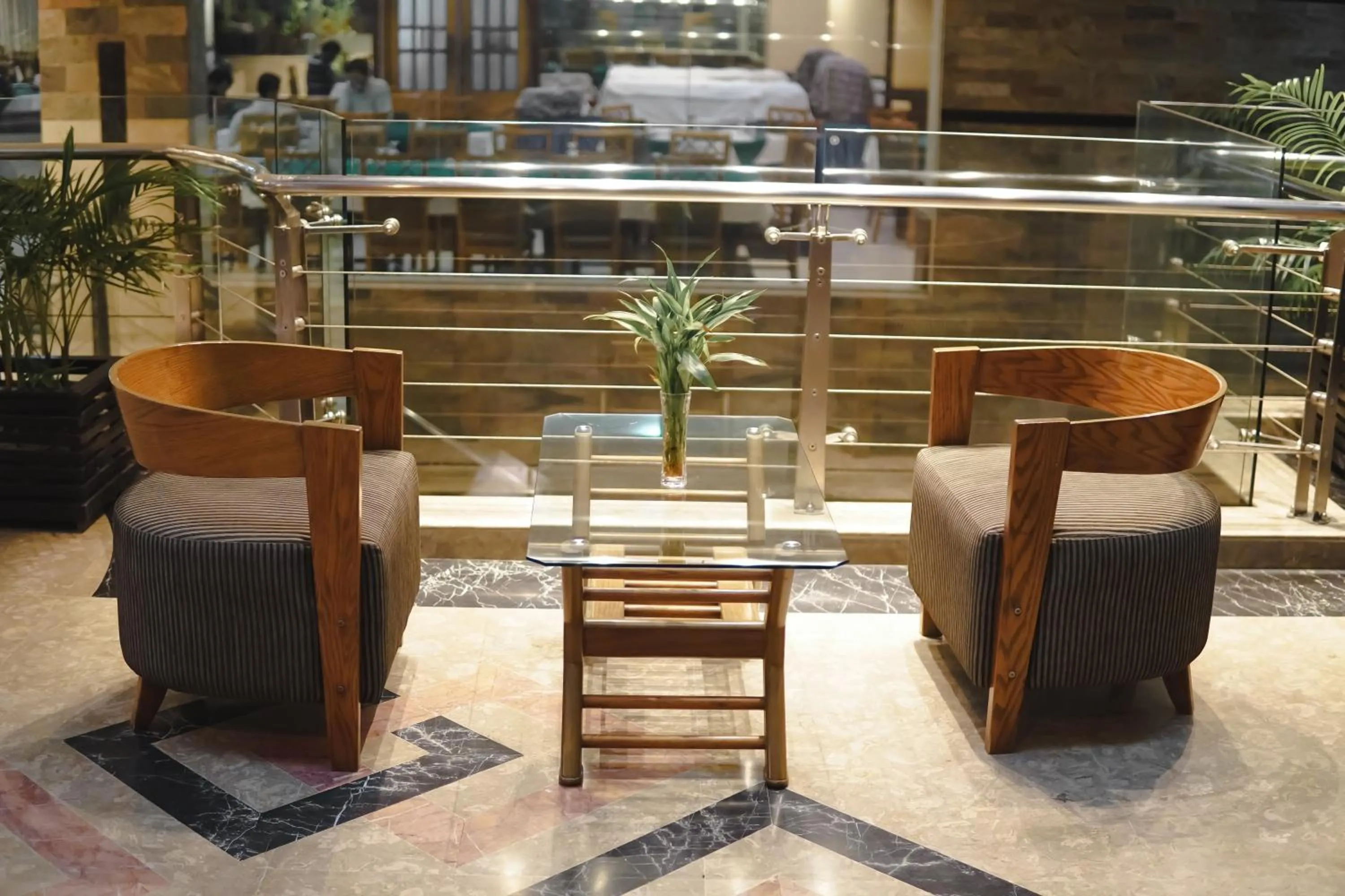 Seating area in White Orchid