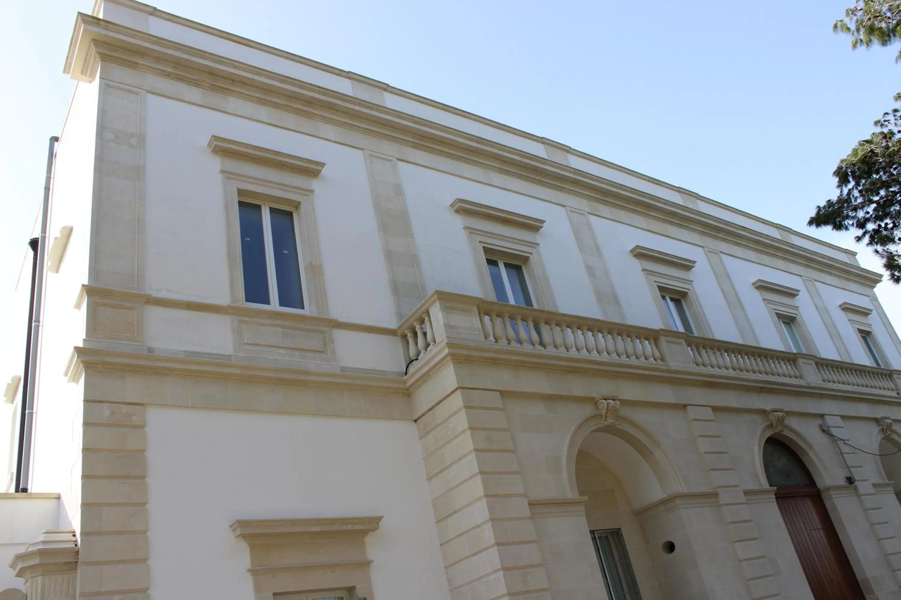 Facade/entrance in Casina Bardoscia