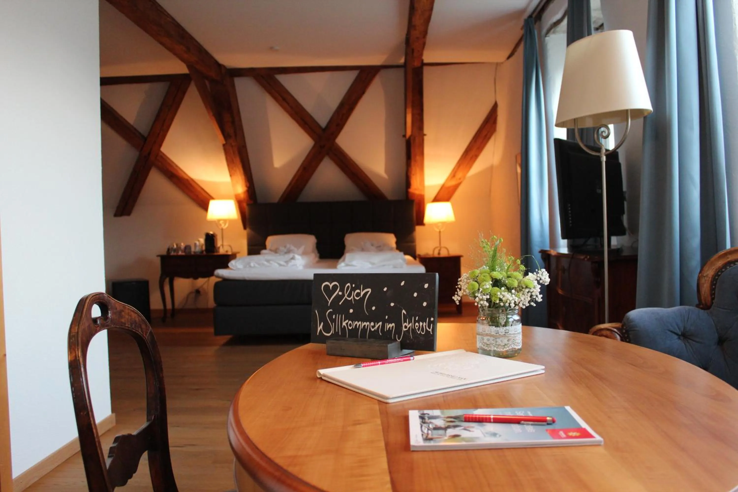 Bed in Hotel Restaurant Schlössli Sax