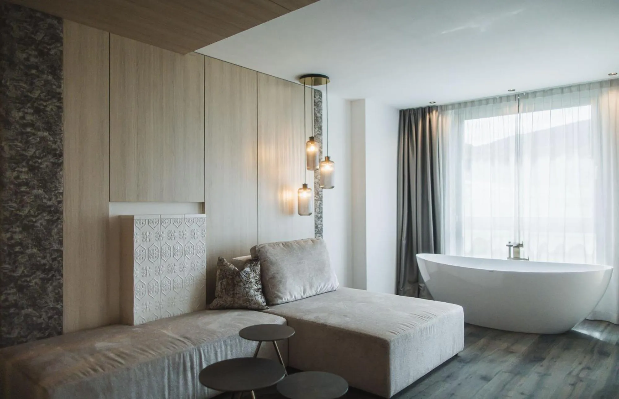 Bathroom, Bed in Alpinhotel Keil