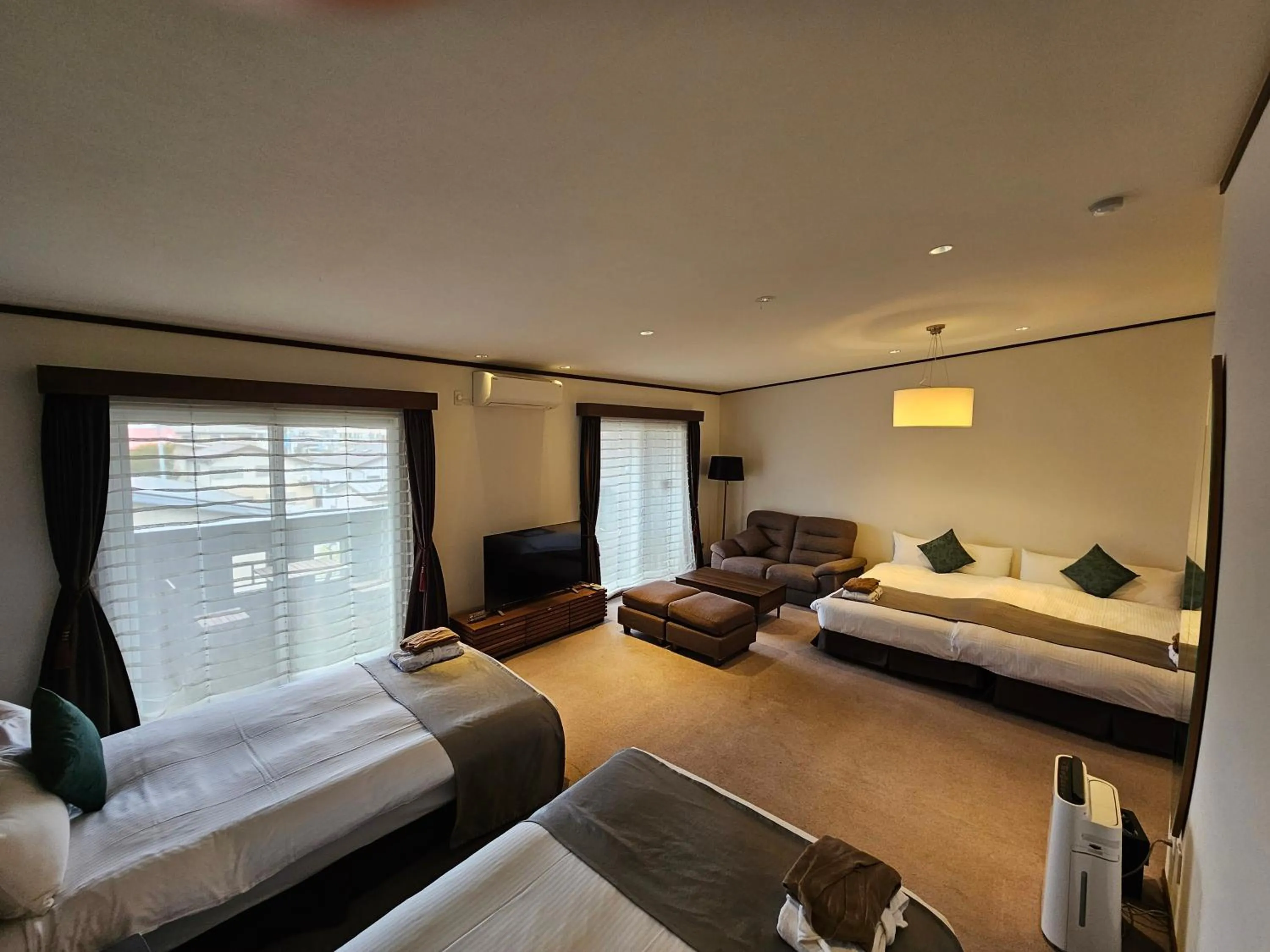 Photo of the whole room, Bed in Hotel Grand Vert Kyu Karuizawa