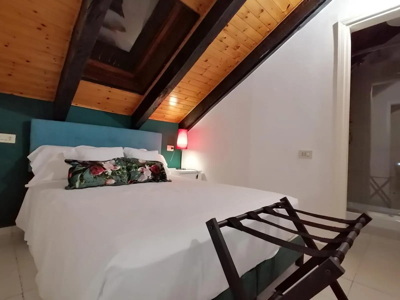 Bed in Mercanti Attic Version