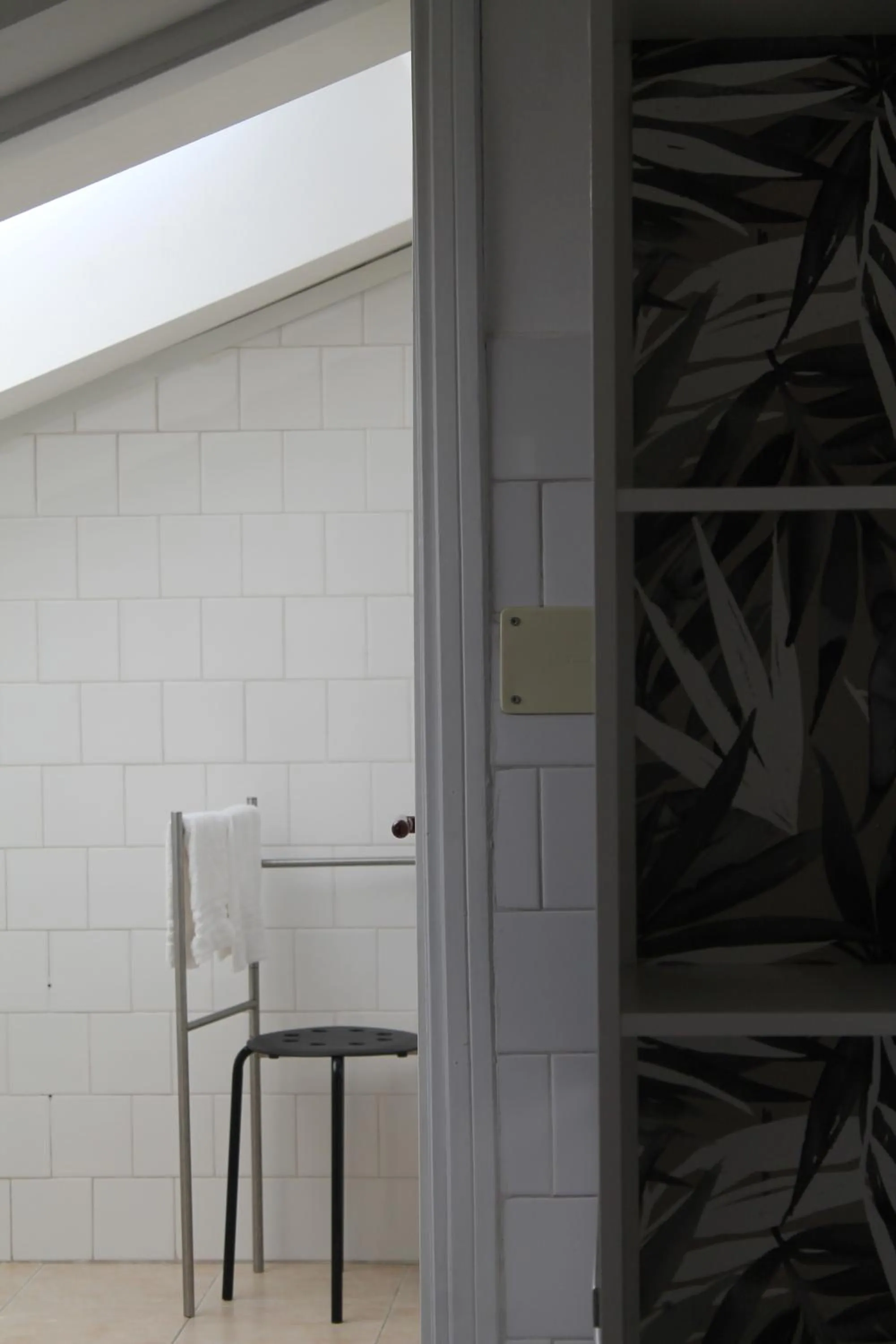 Shower in Mercanti Attic Version