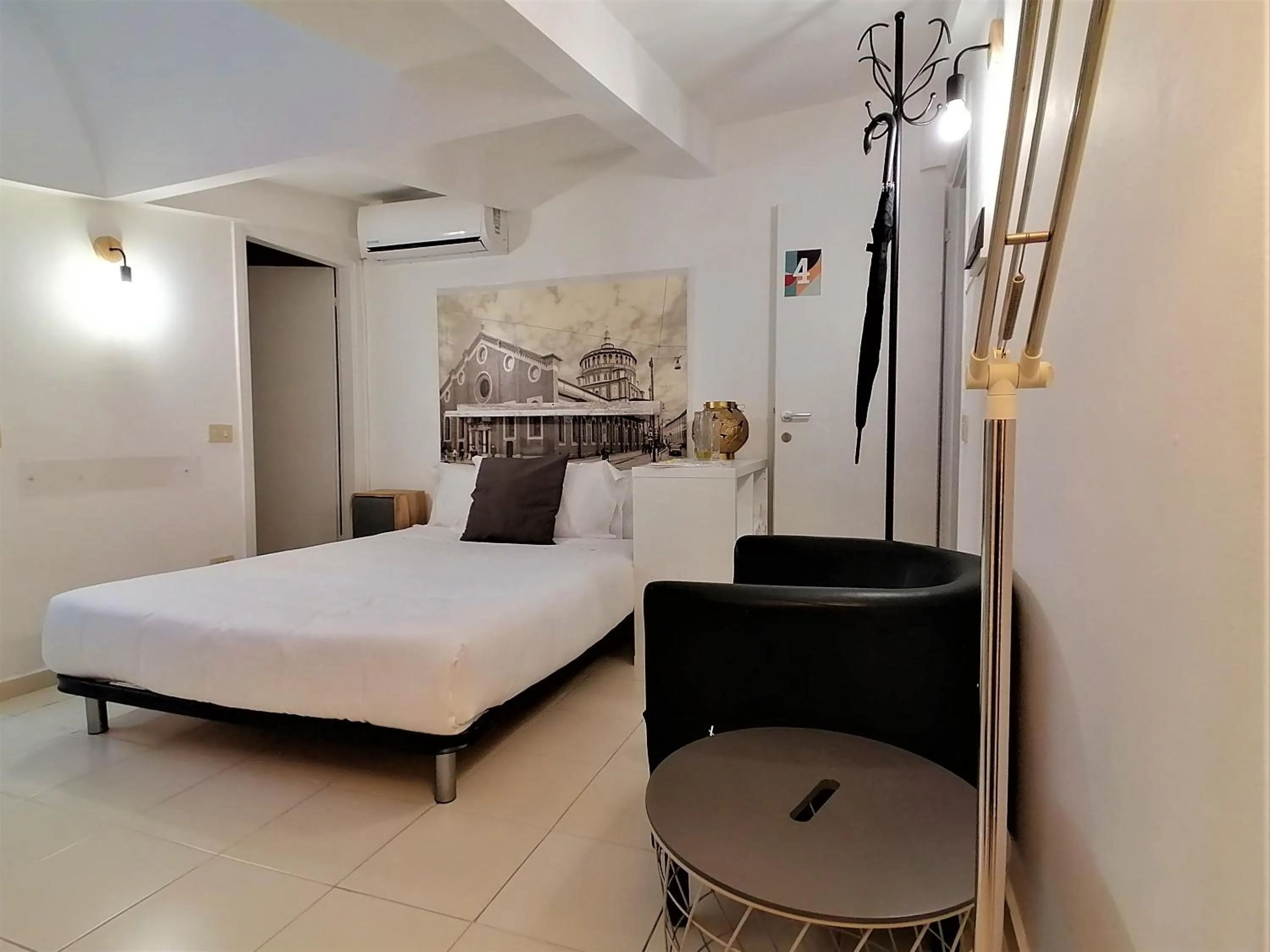 Bed in Mercanti Attic Version