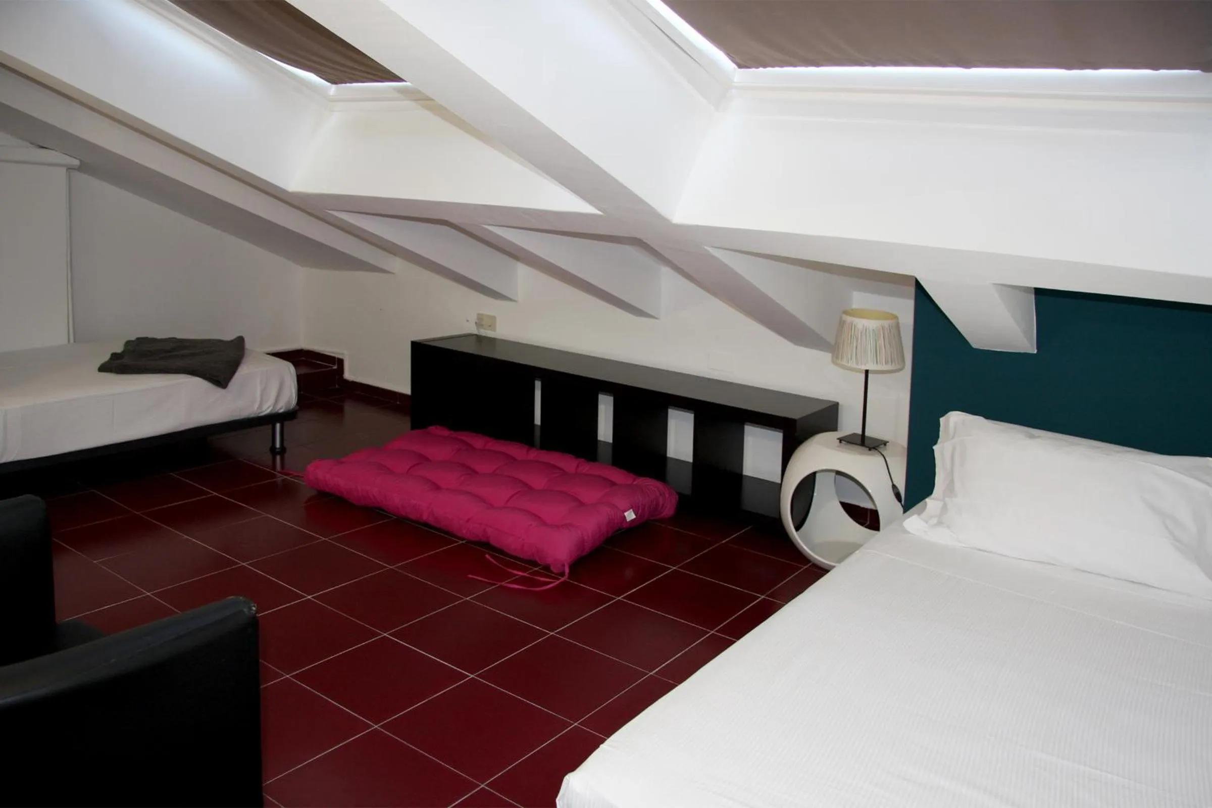 Bed in Mercanti Attic Version