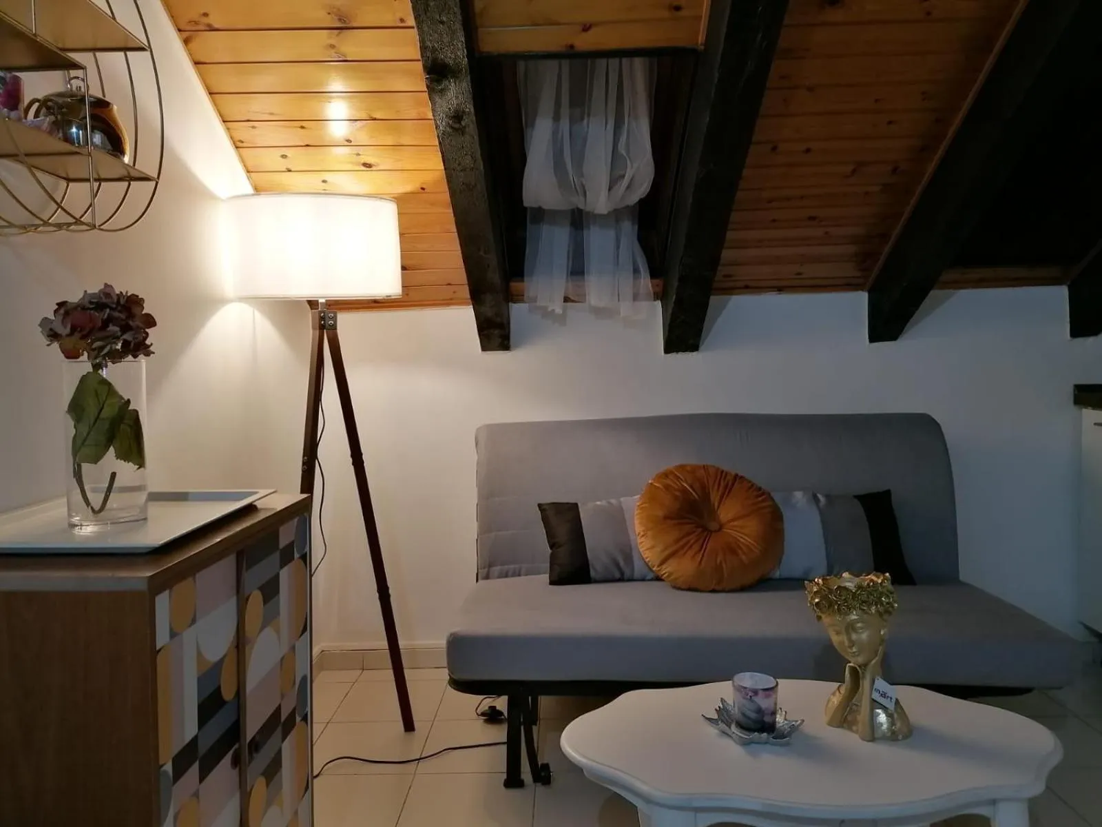 Living room in Mercanti Attic Version