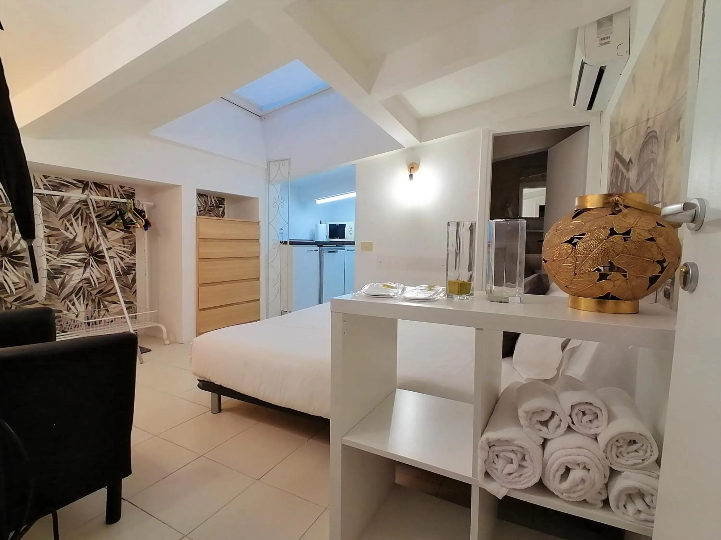 Bed in Mercanti Attic Version