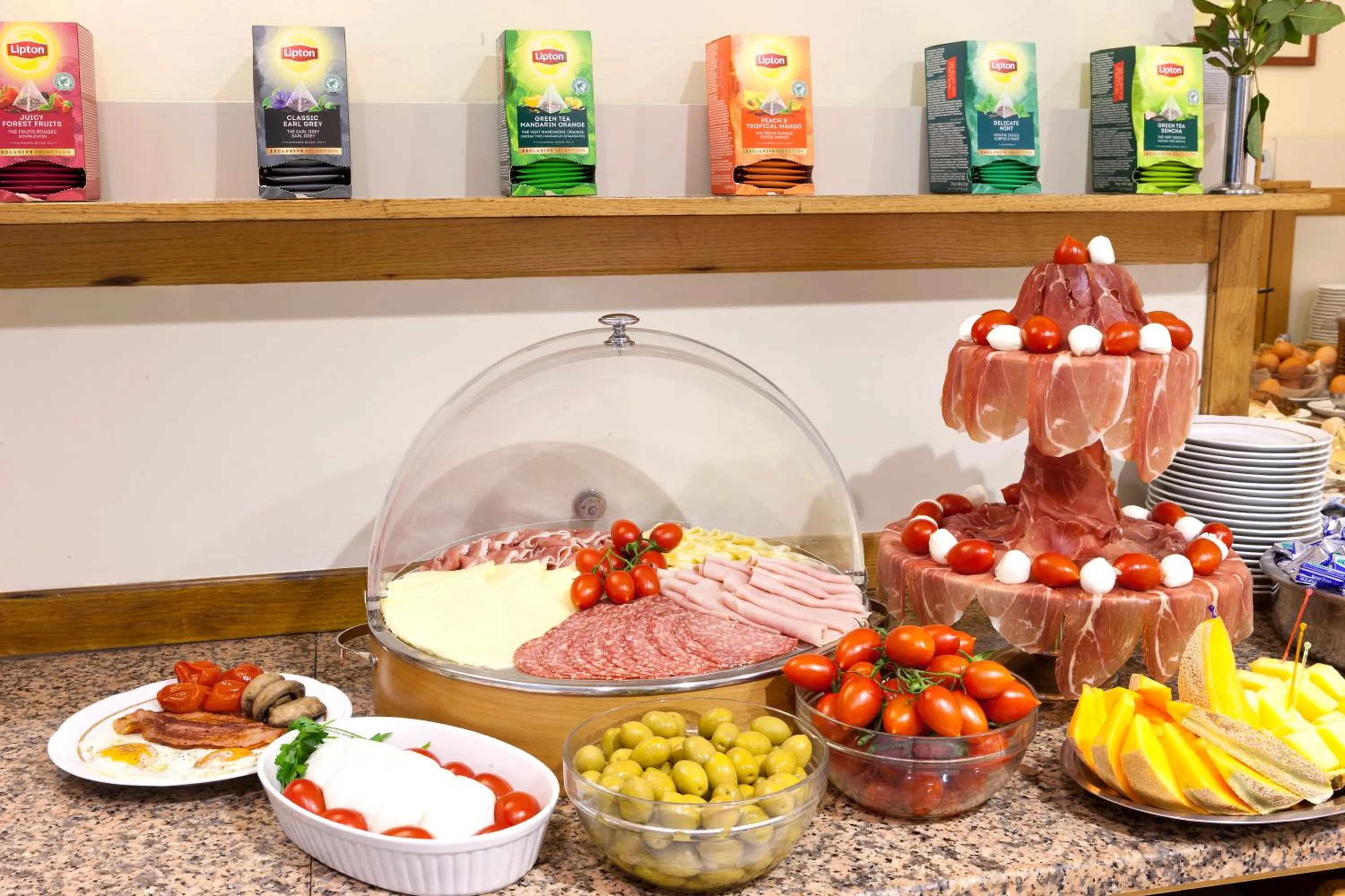 Breakfast in Hotel Del Mare