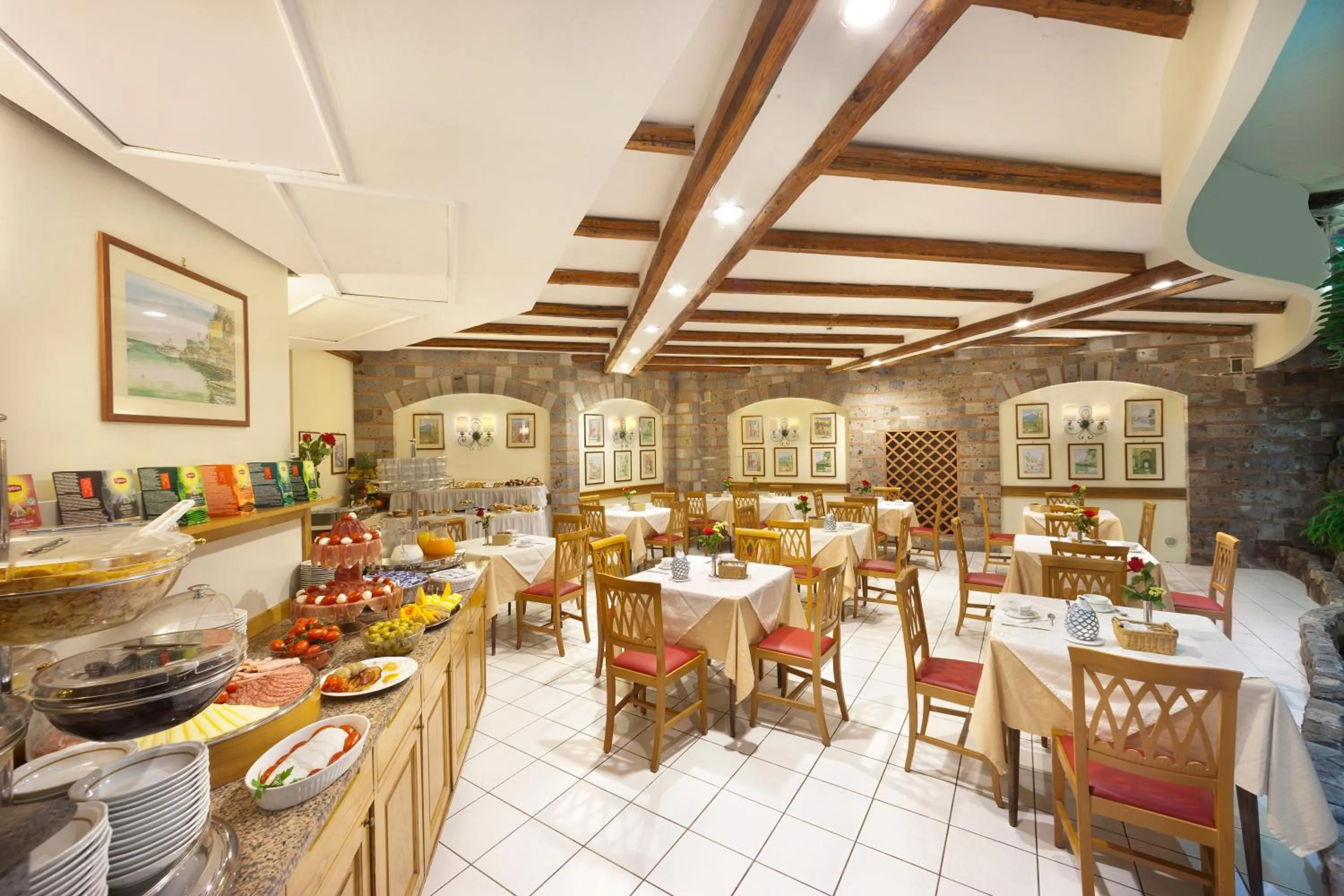 Breakfast in Hotel Del Mare