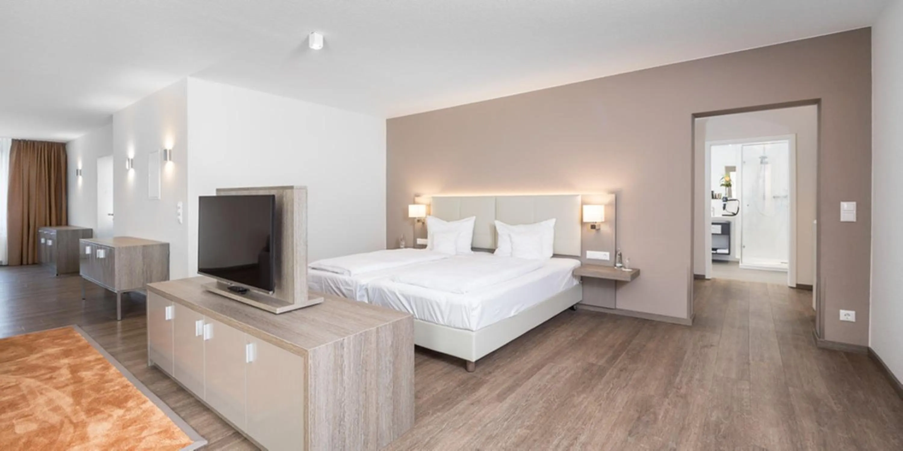 TV and multimedia, Bed in HerzogsPark Apartments mit oder ohne Küche