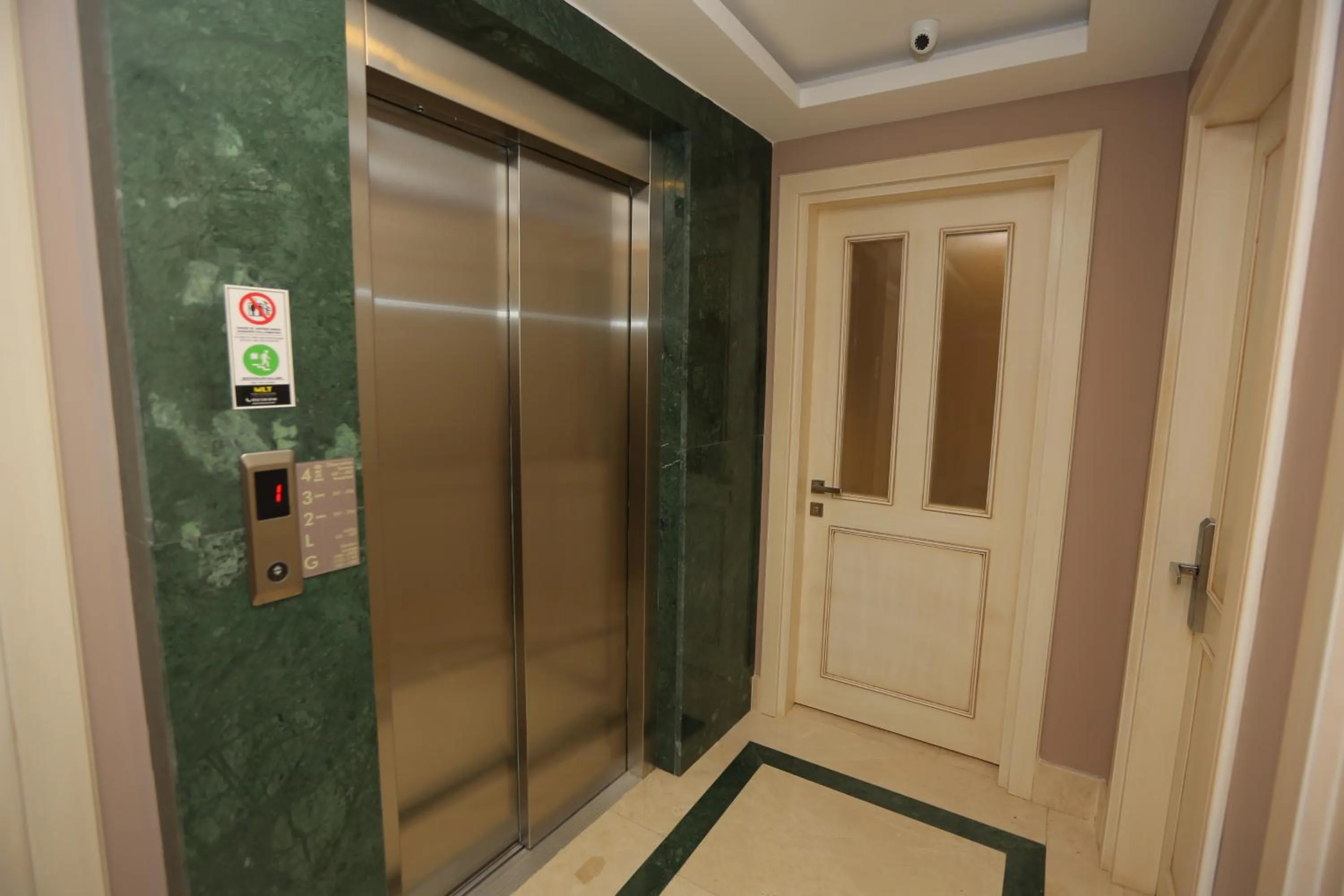 elevator in HaciBayramHotel