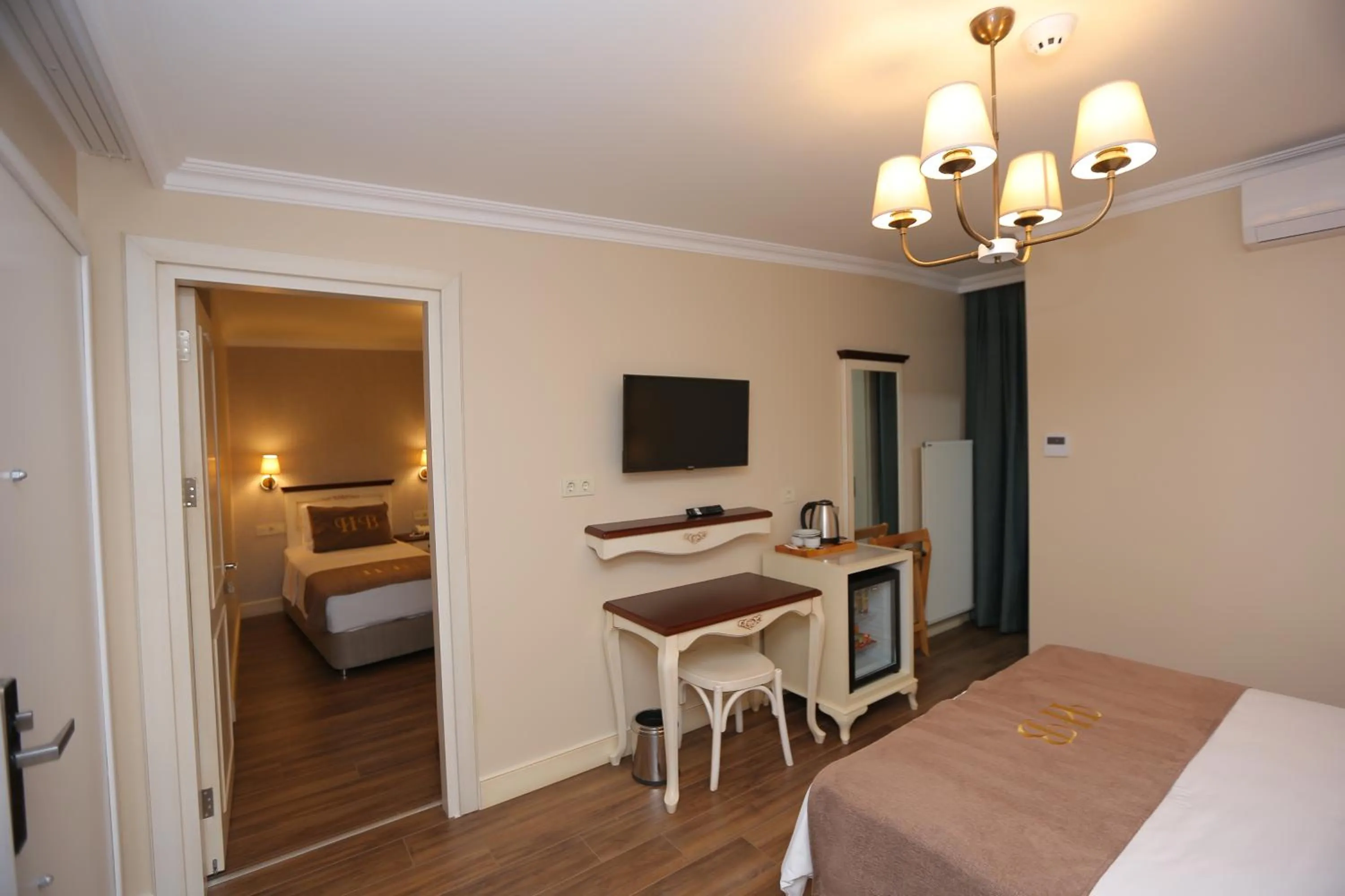 Photo of the whole room, Bed in HaciBayramHotel