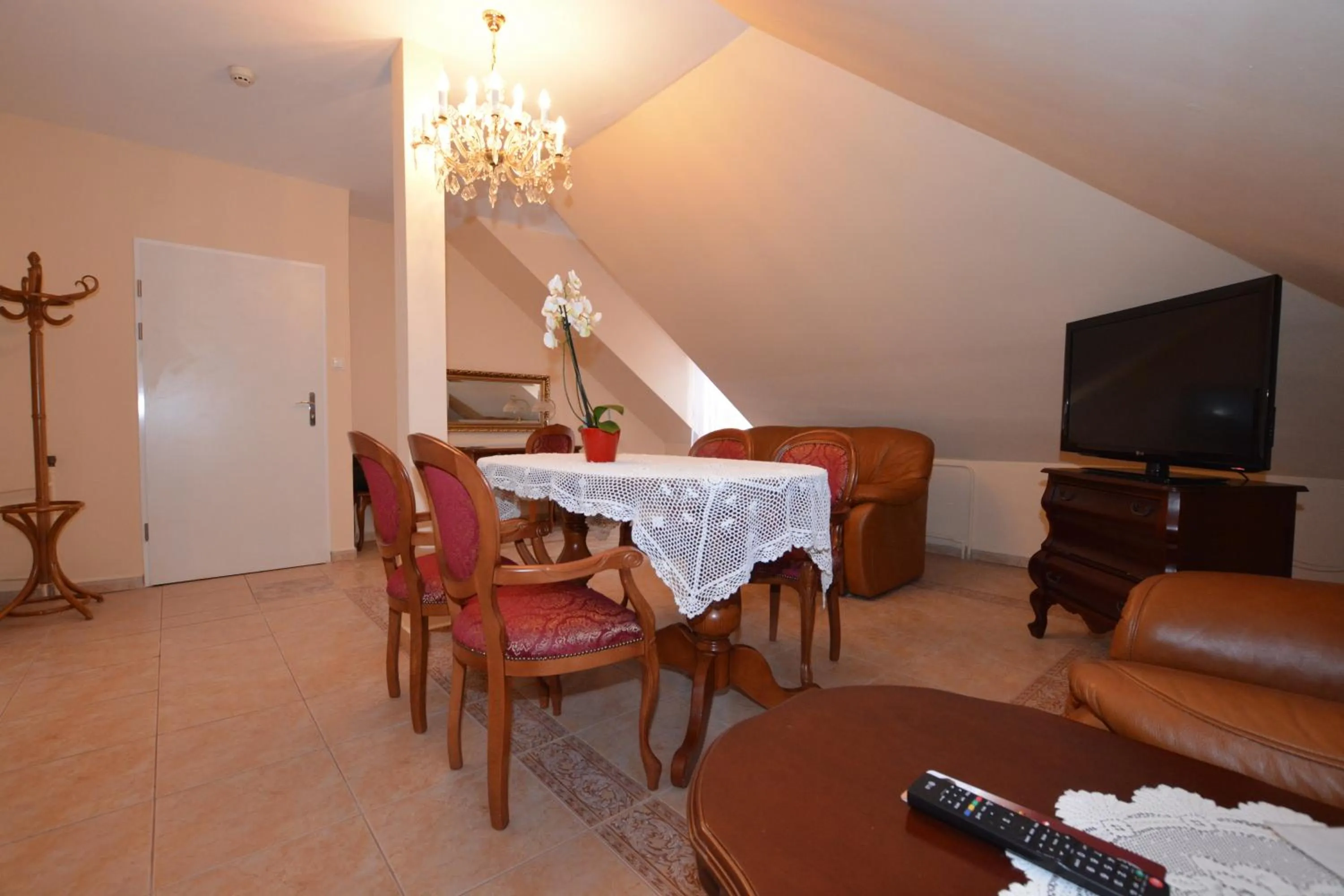 TV and multimedia in Hotel Gracja