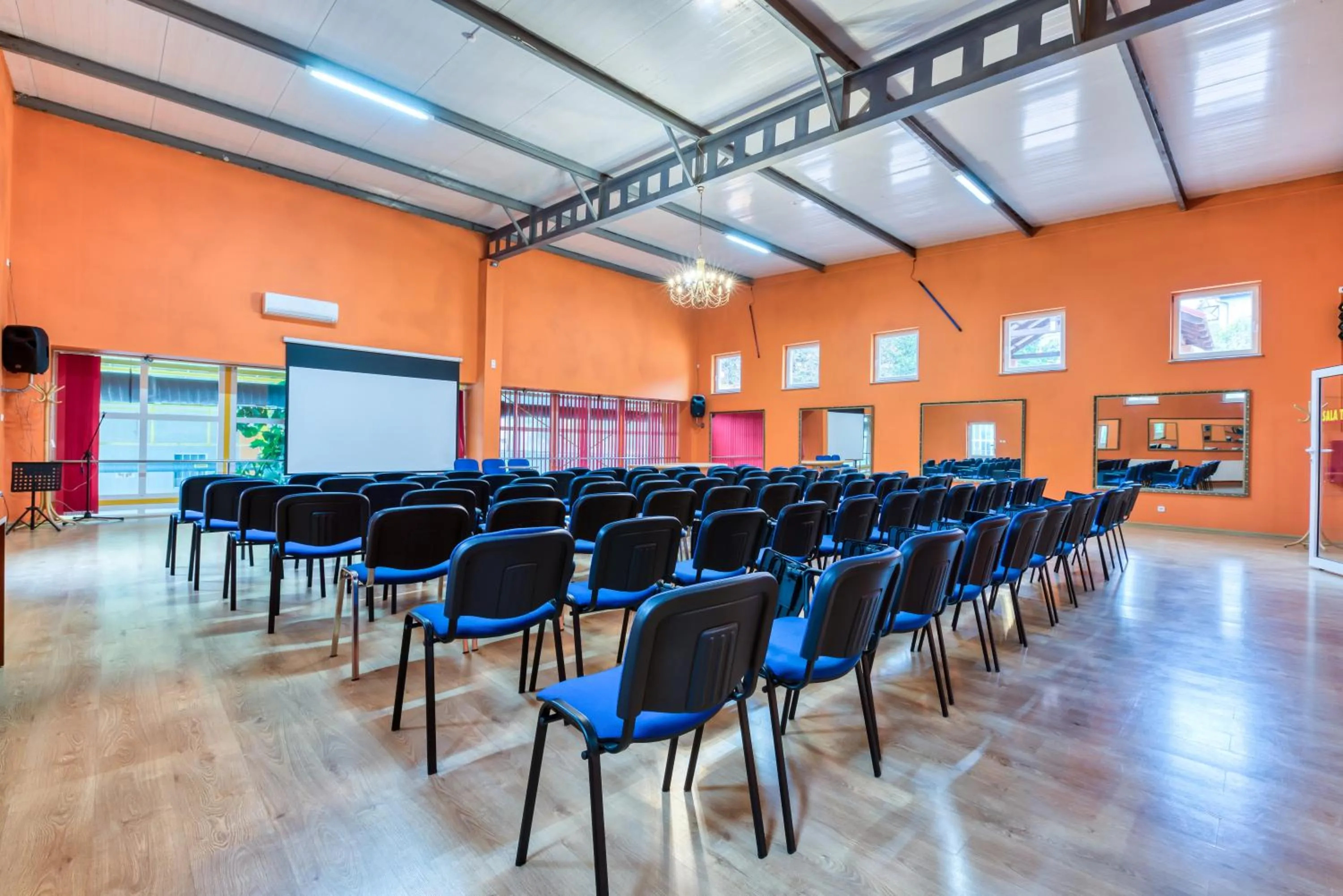 People in Hotel Gracja