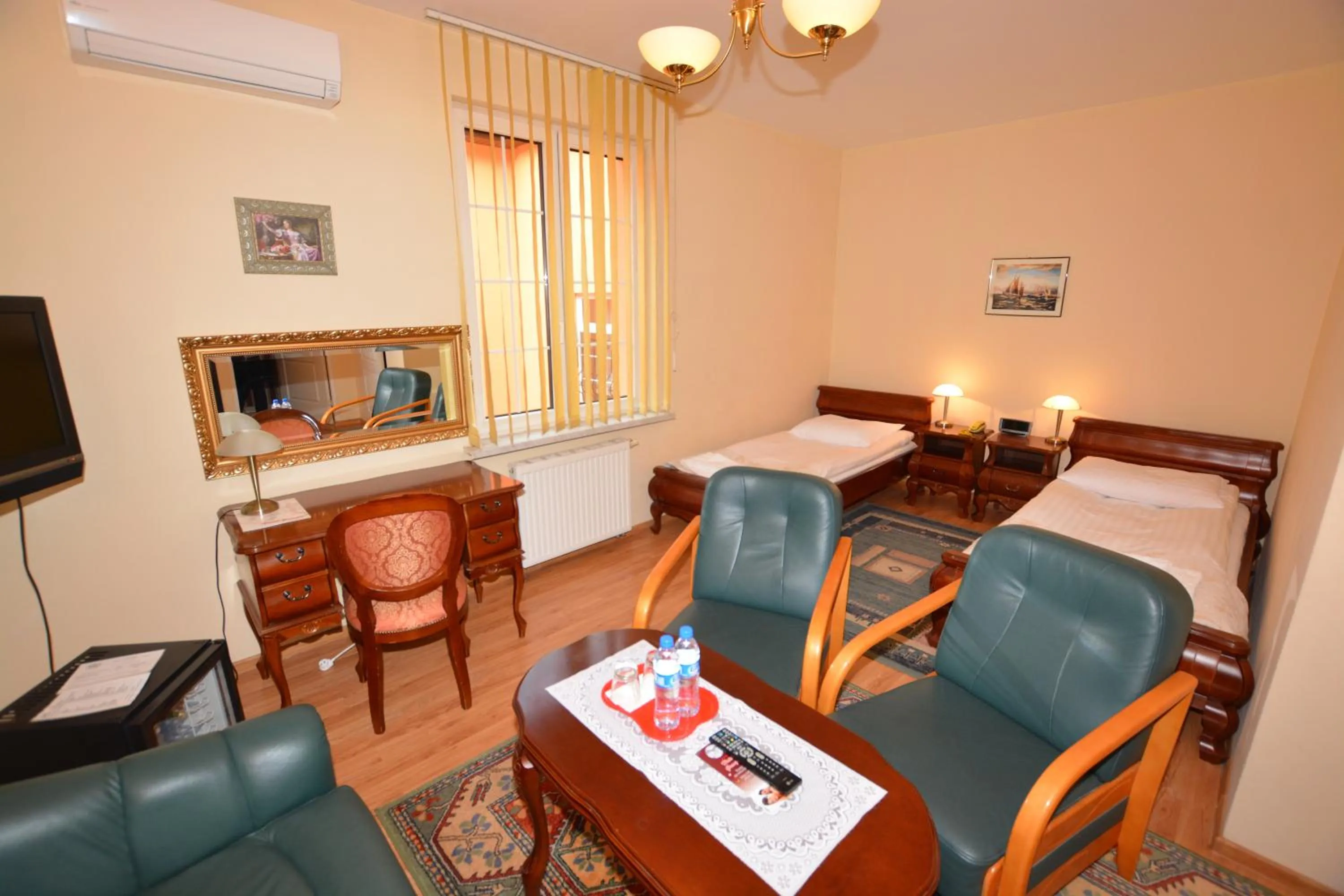 People in Hotel Gracja