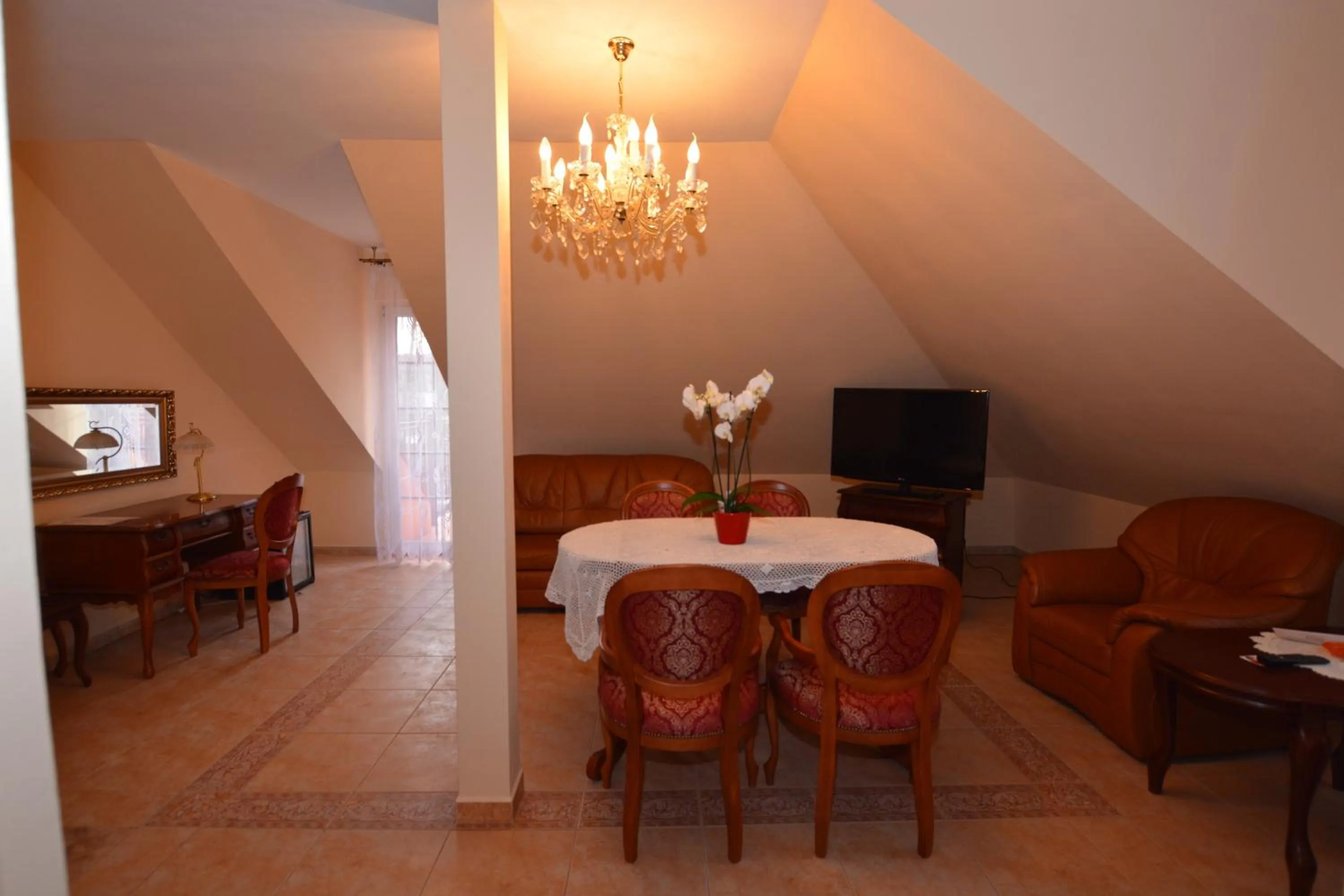 TV and multimedia in Hotel Gracja