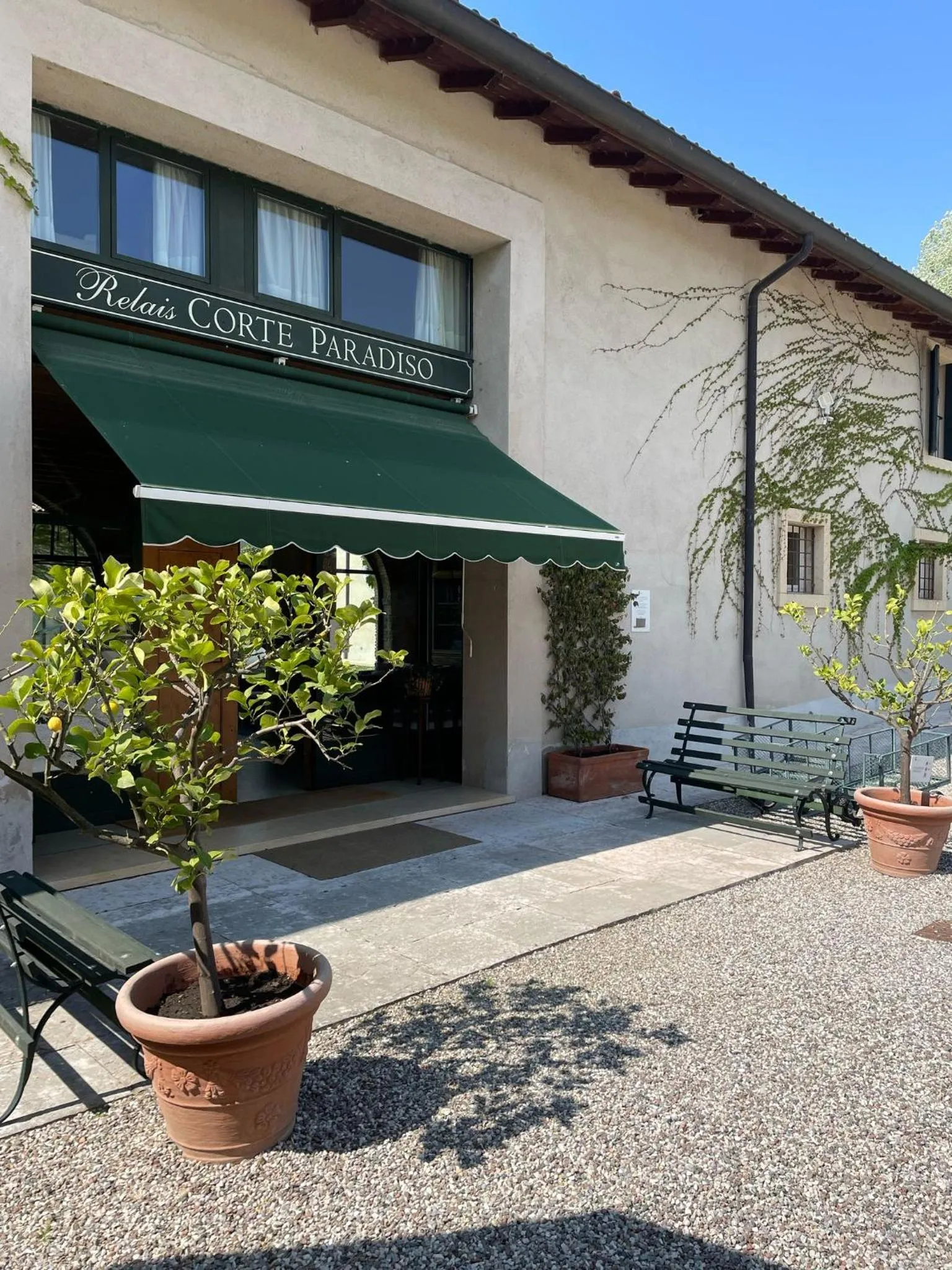 Property building in Apartments Relais Corte Paradiso