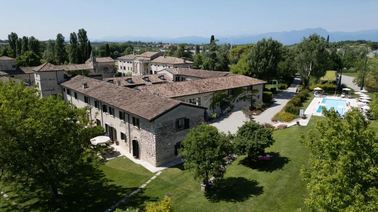 Property building in Apartments Relais Corte Paradiso