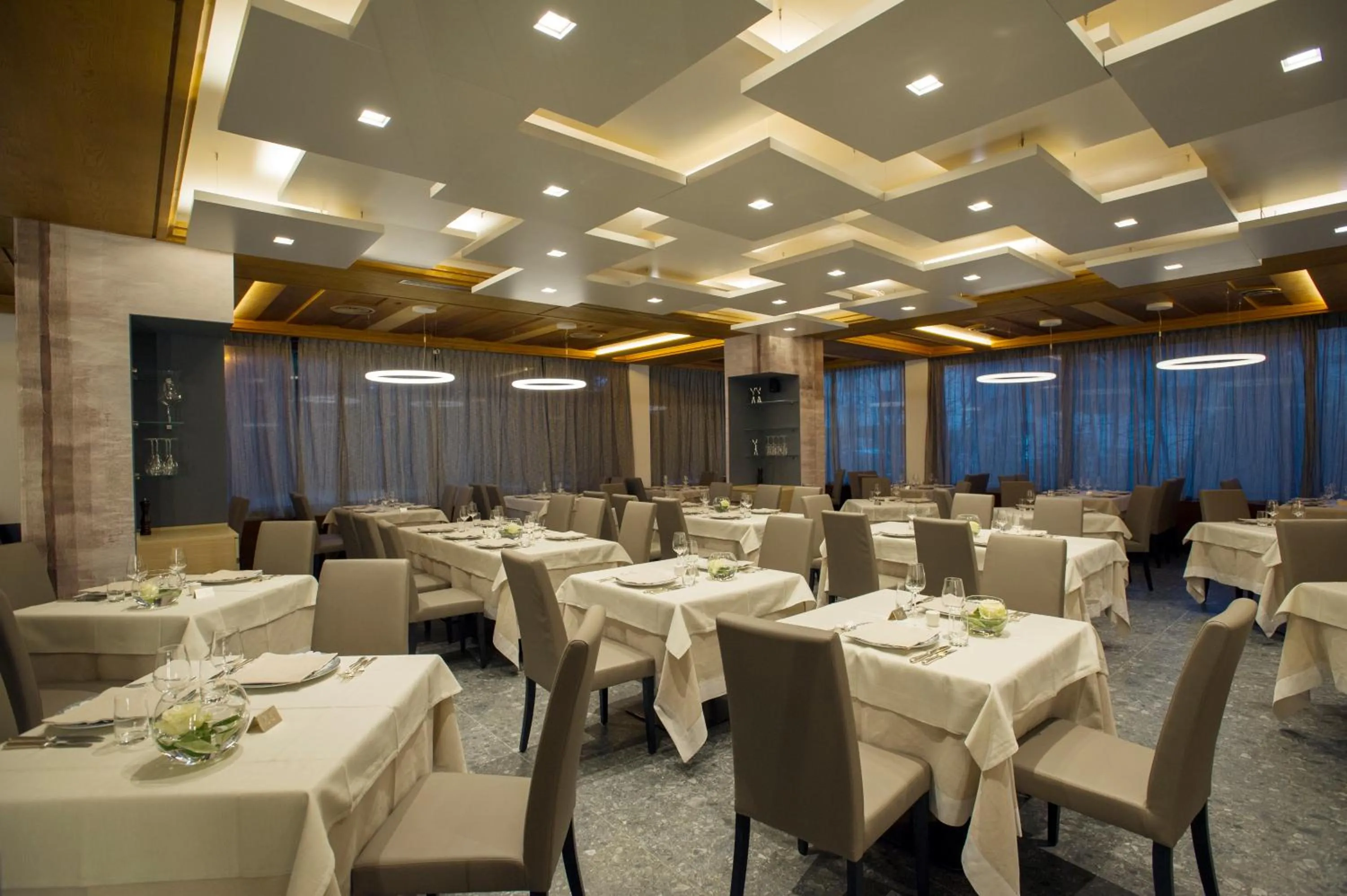 Restaurant/places to eat in Palace Hotel Wellness & Beauty