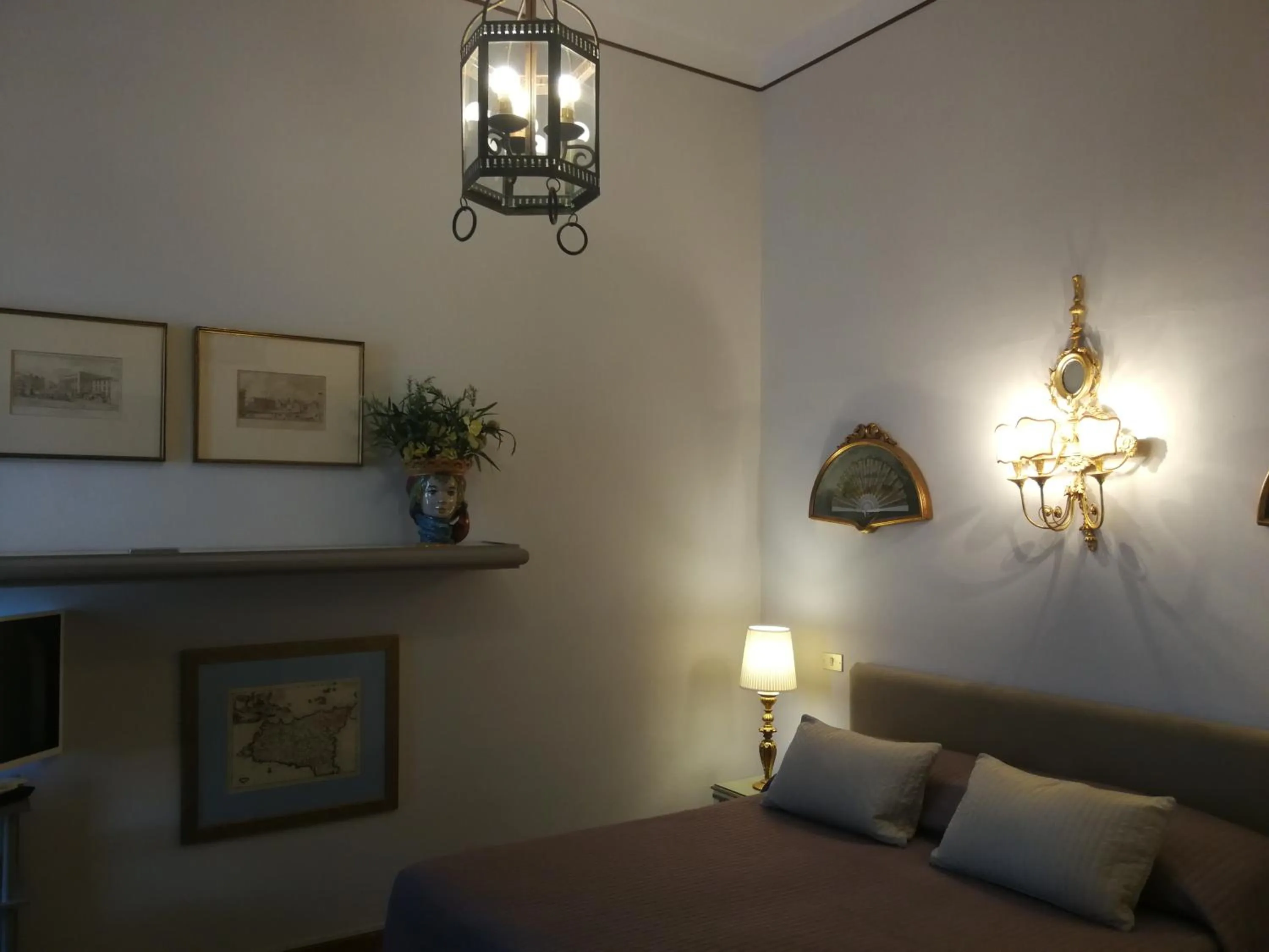 Bed in Villa Chiarenza Maison d'Hotes