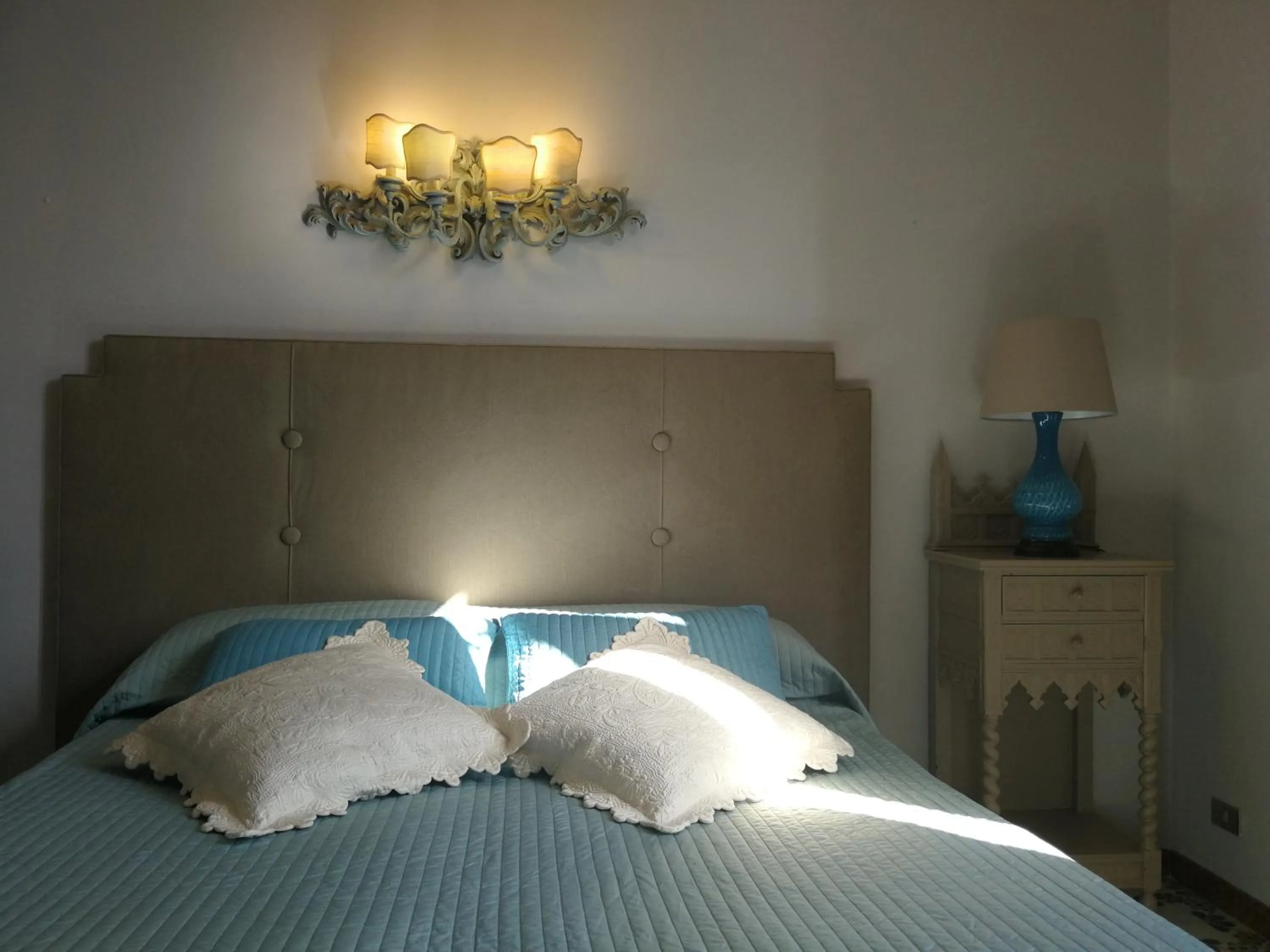 Bed in Villa Chiarenza Maison d'Hotes