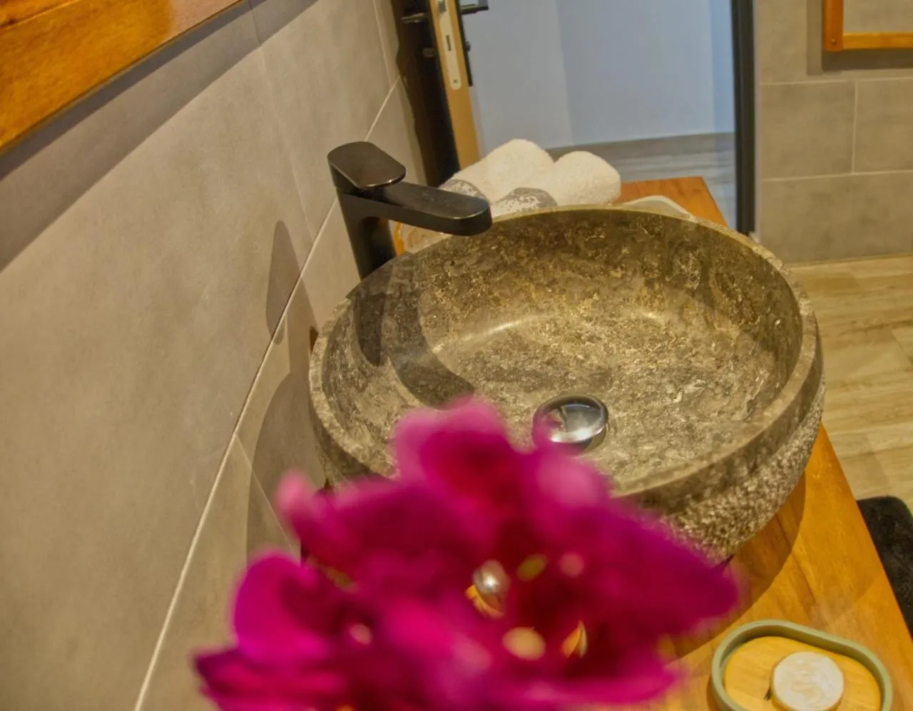 Bathroom in Ka Hema - Maison entière avec Jacuzzi et vue sur mer