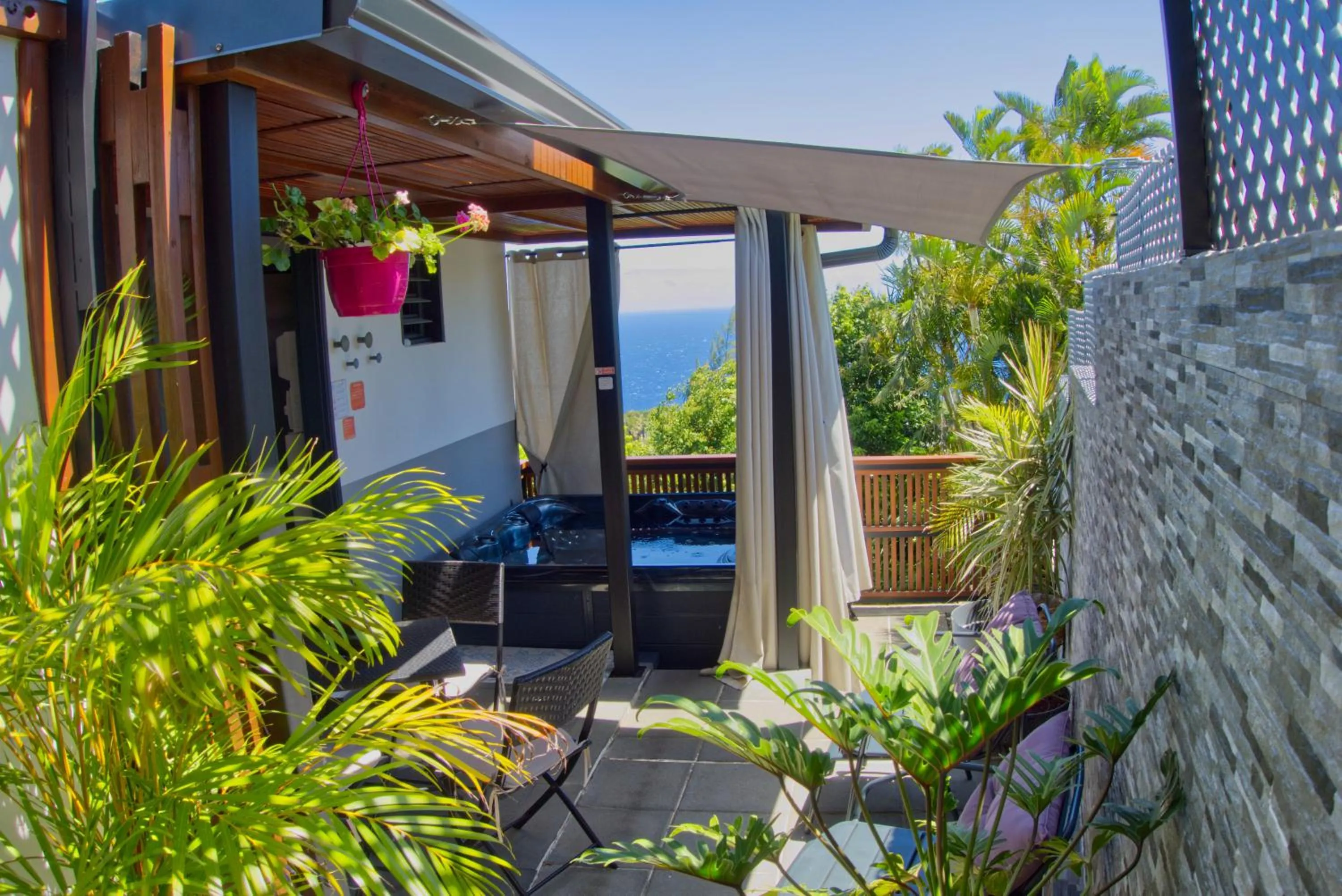 Natural landscape in Ka Hema - Maison entière avec Jacuzzi et vue sur mer