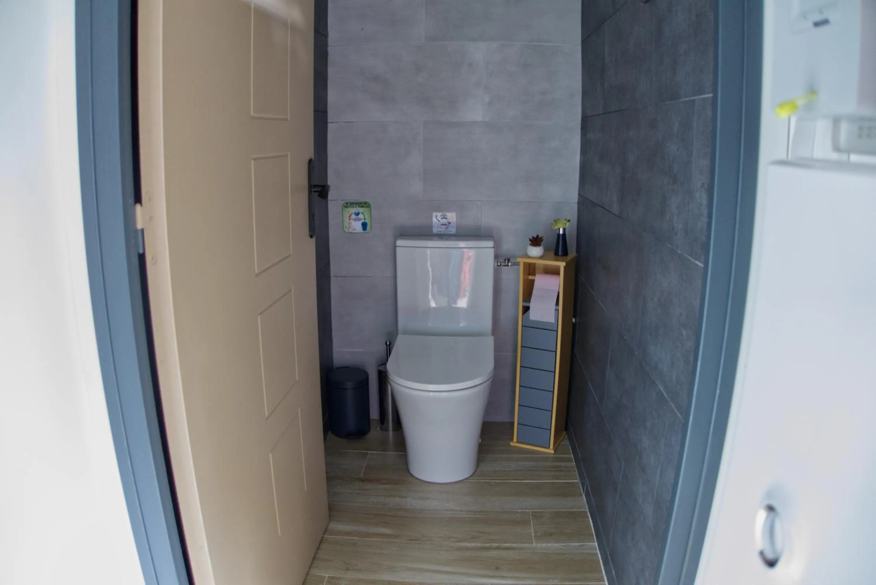 Toilet in Ka Hema - Maison entière avec Jacuzzi et vue sur mer