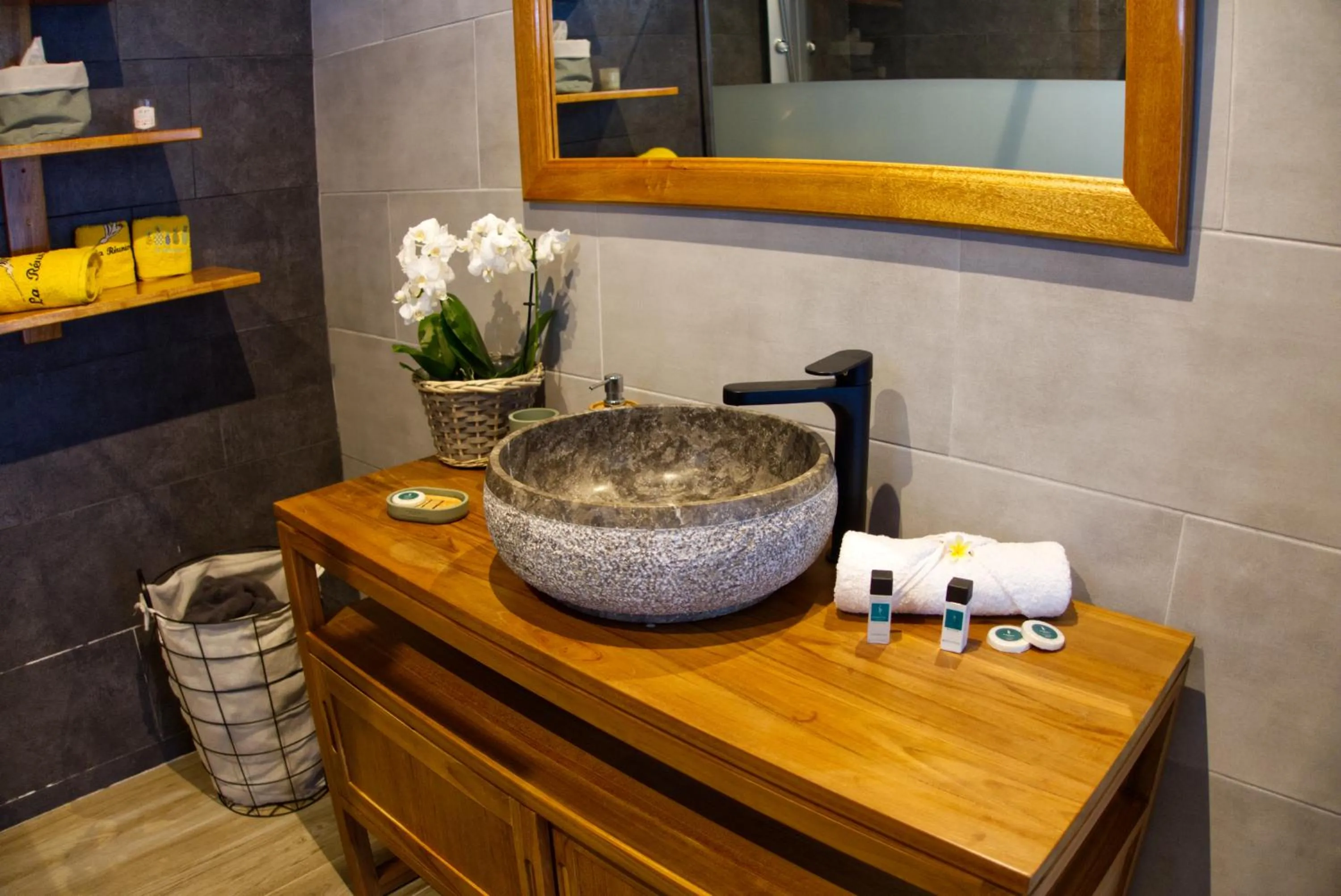 Bathroom in Ka Hema - Maison entière avec Jacuzzi et vue sur mer