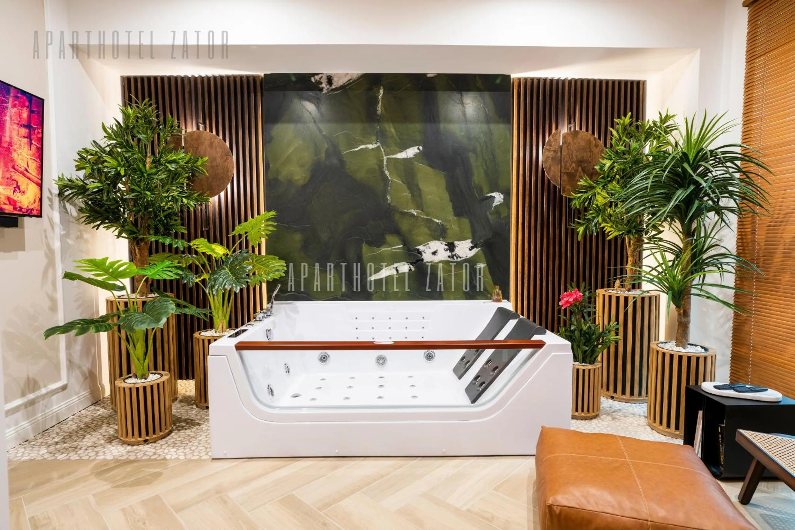 Aparthotel ZATOR Retro 66 jacuzzi
