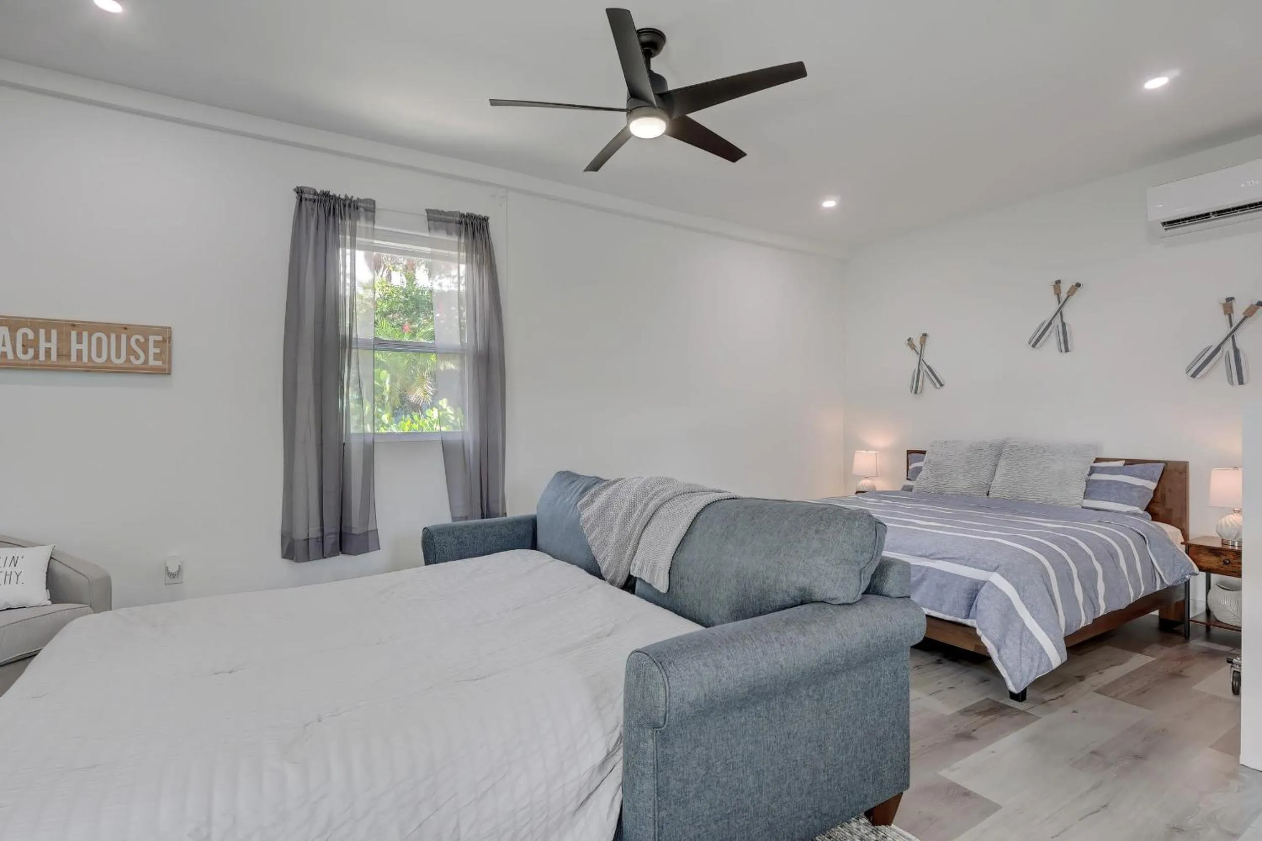 Bed in Three Rental Units In This Bonita Springs Compound